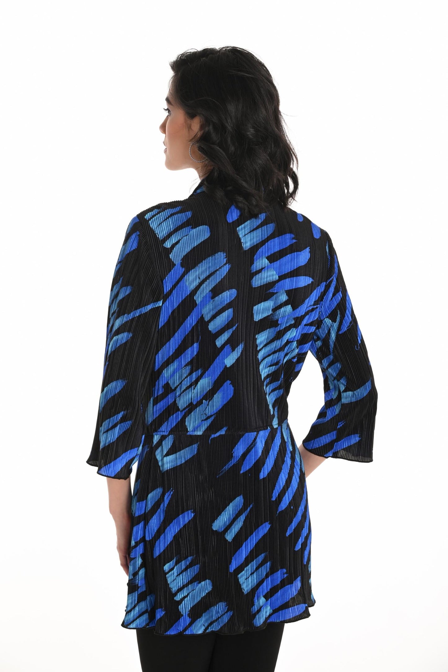 Blue & Black Abstract Print Crinkle Fabric Cardigan. Style FL253328