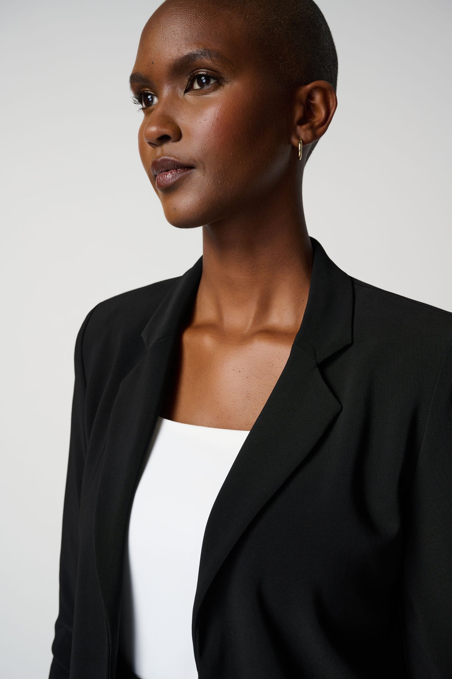 Classic Short Blazer. Style JR143148