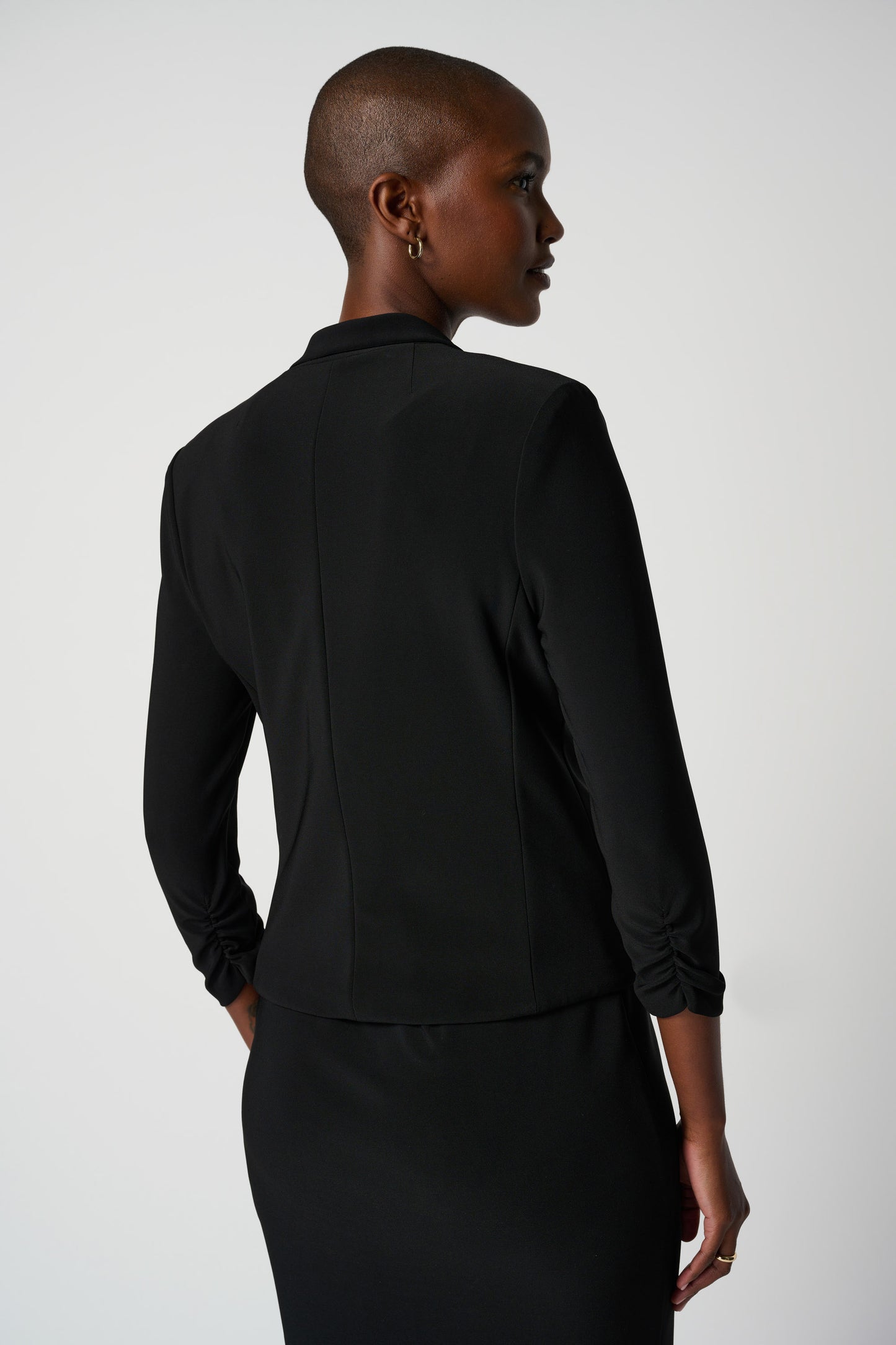 Classic Short Blazer. Style JR143148