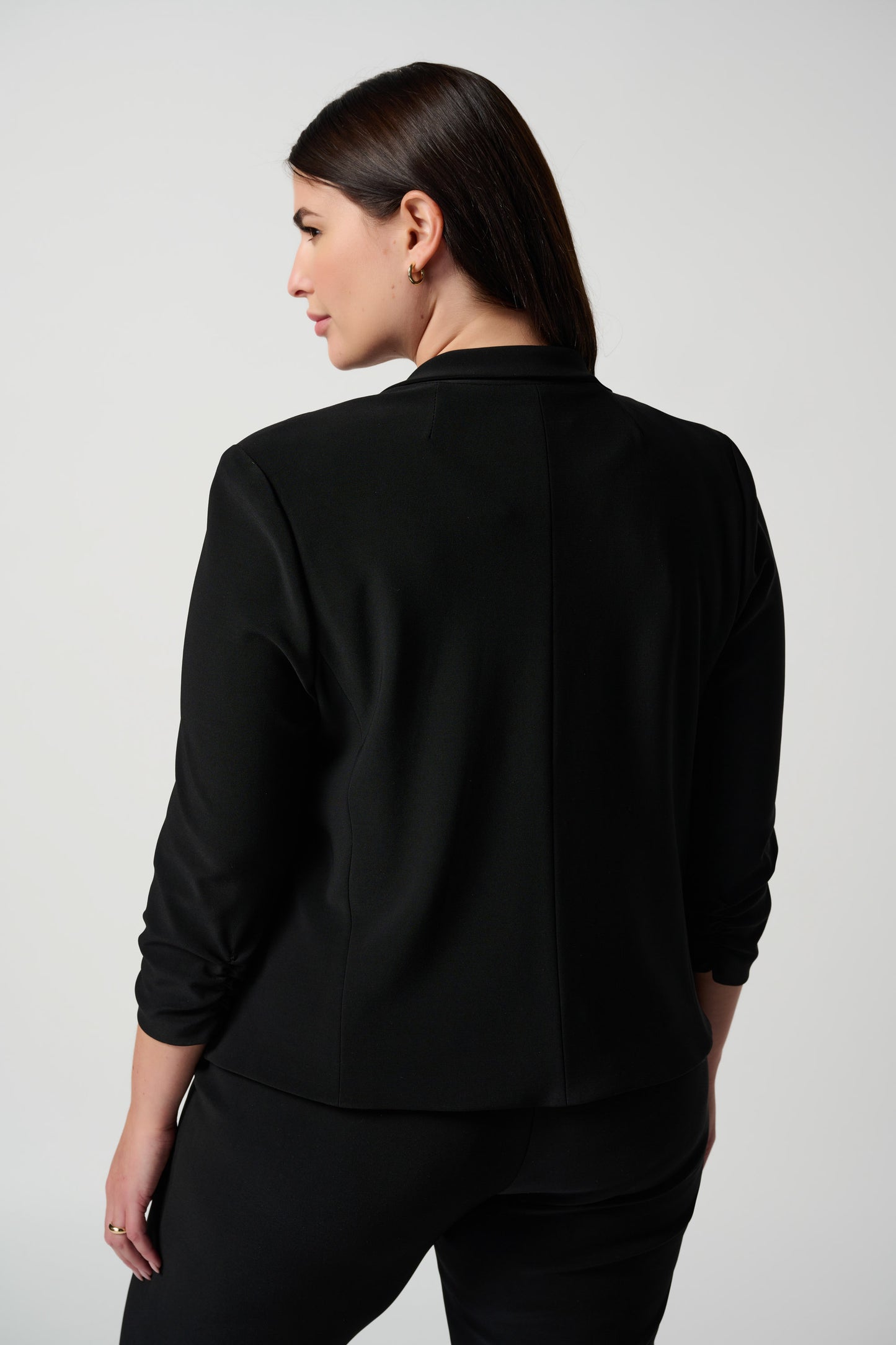 Classic Short Blazer. Style JR143148