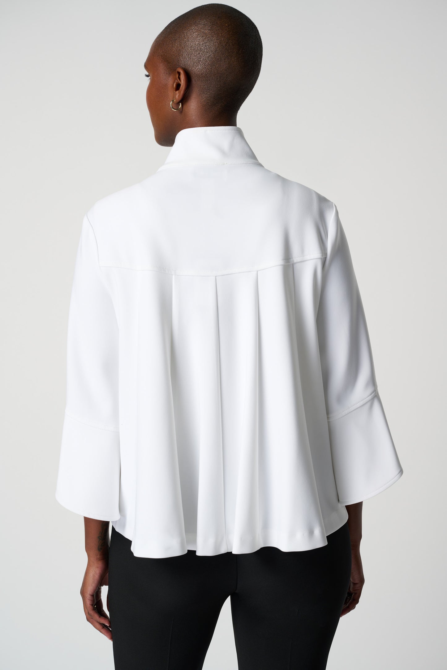 Classic Trapeze Tulip Cuff Jacket. Style JR193198