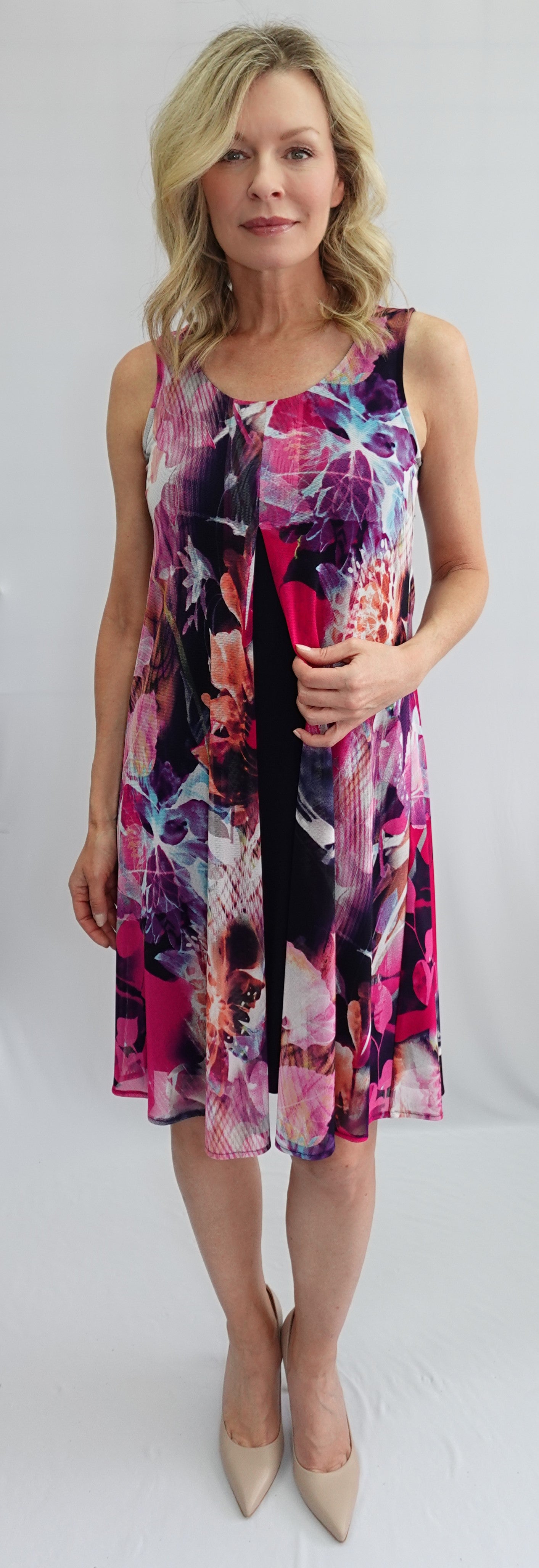 Mulit Colour Sleeveless Layered Dress. Style SW2973211