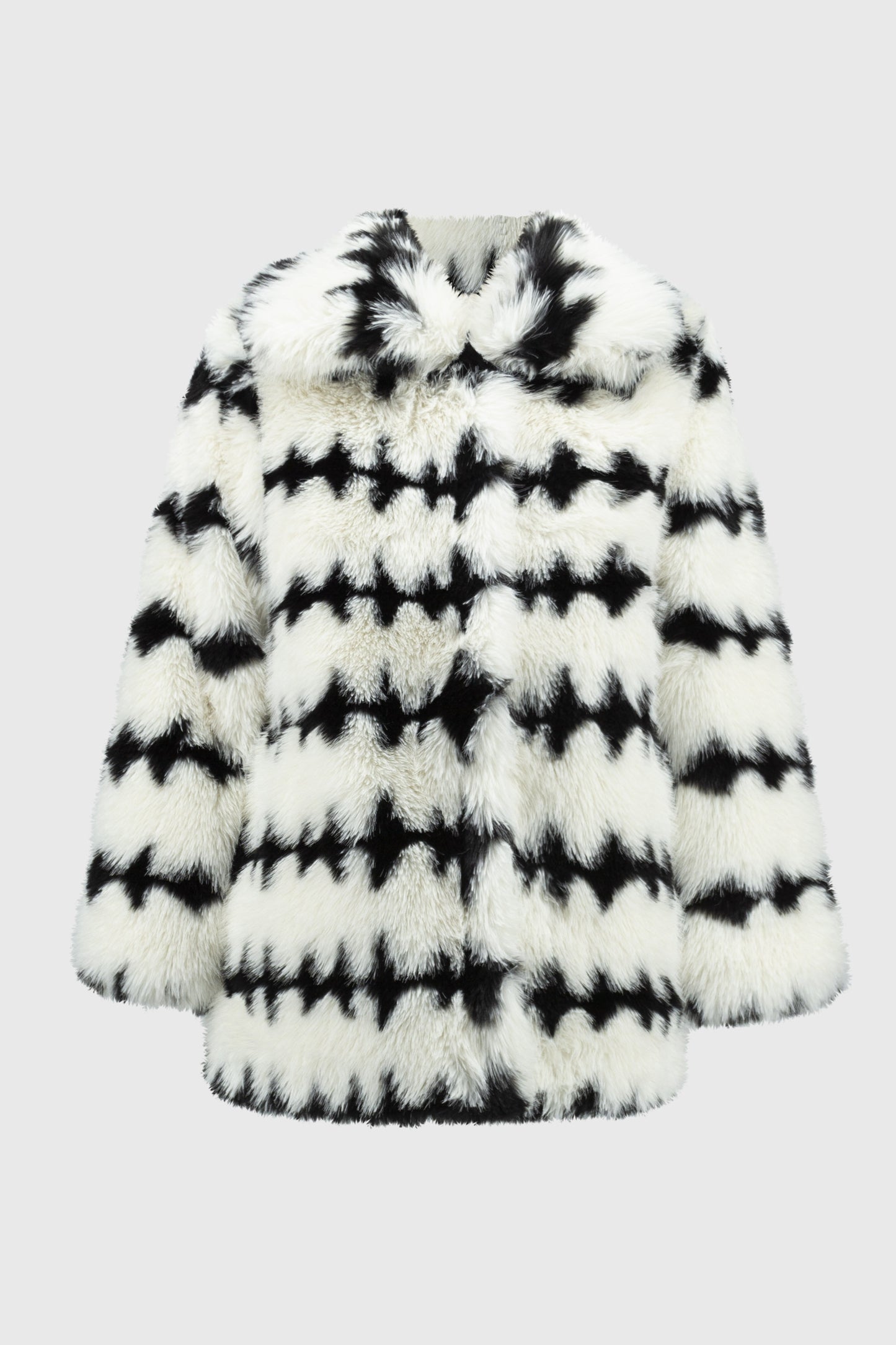 Reversible Faux Fur Coat . Style JR244900