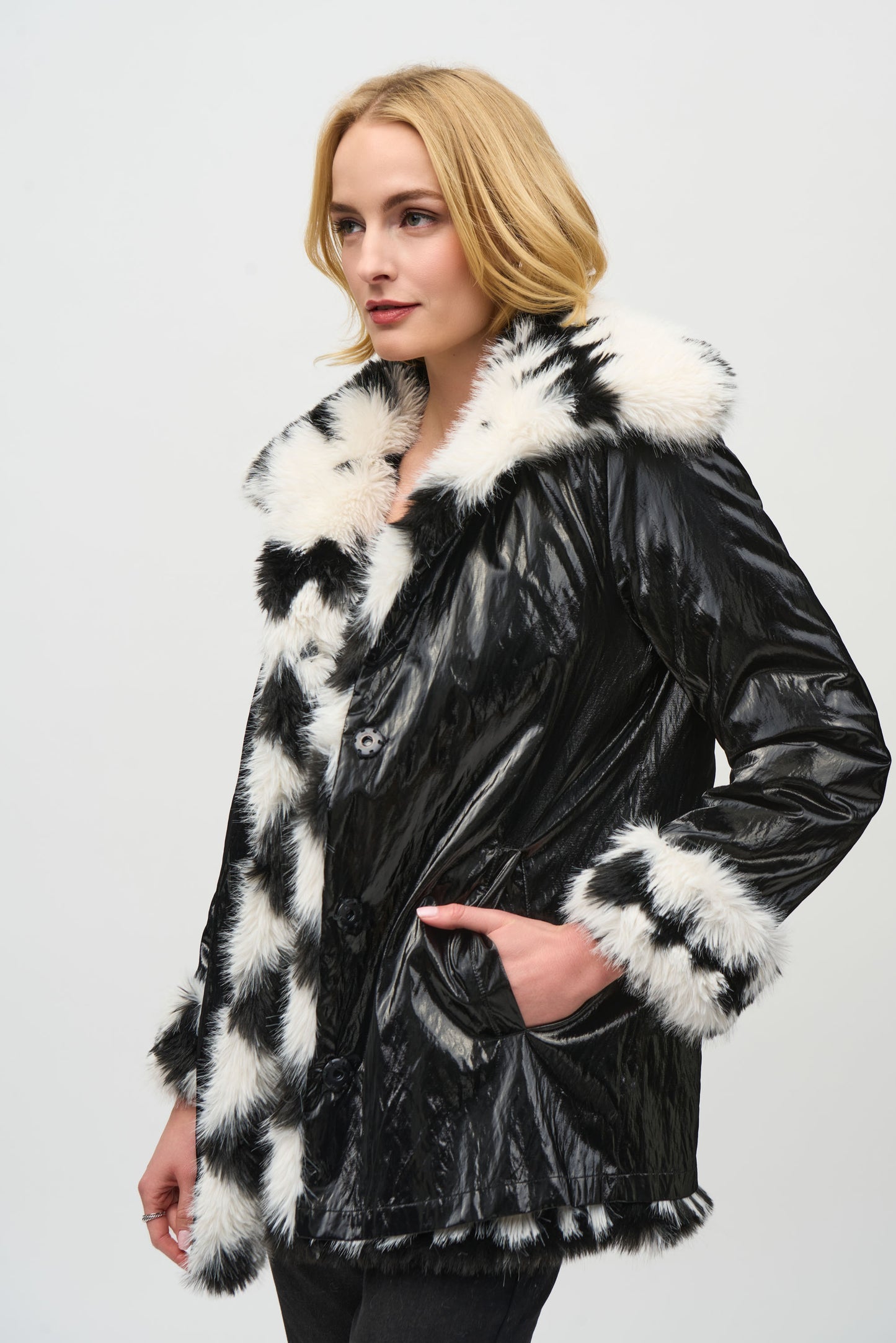 Reversible Faux Fur Coat . Style JR244900