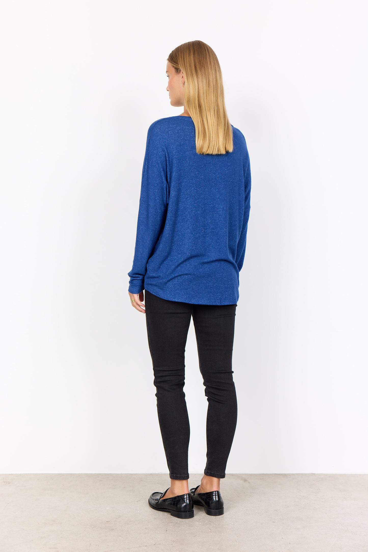 Soft Long Sleeve Drop Shoulder Top. Style SOYA4PF24788