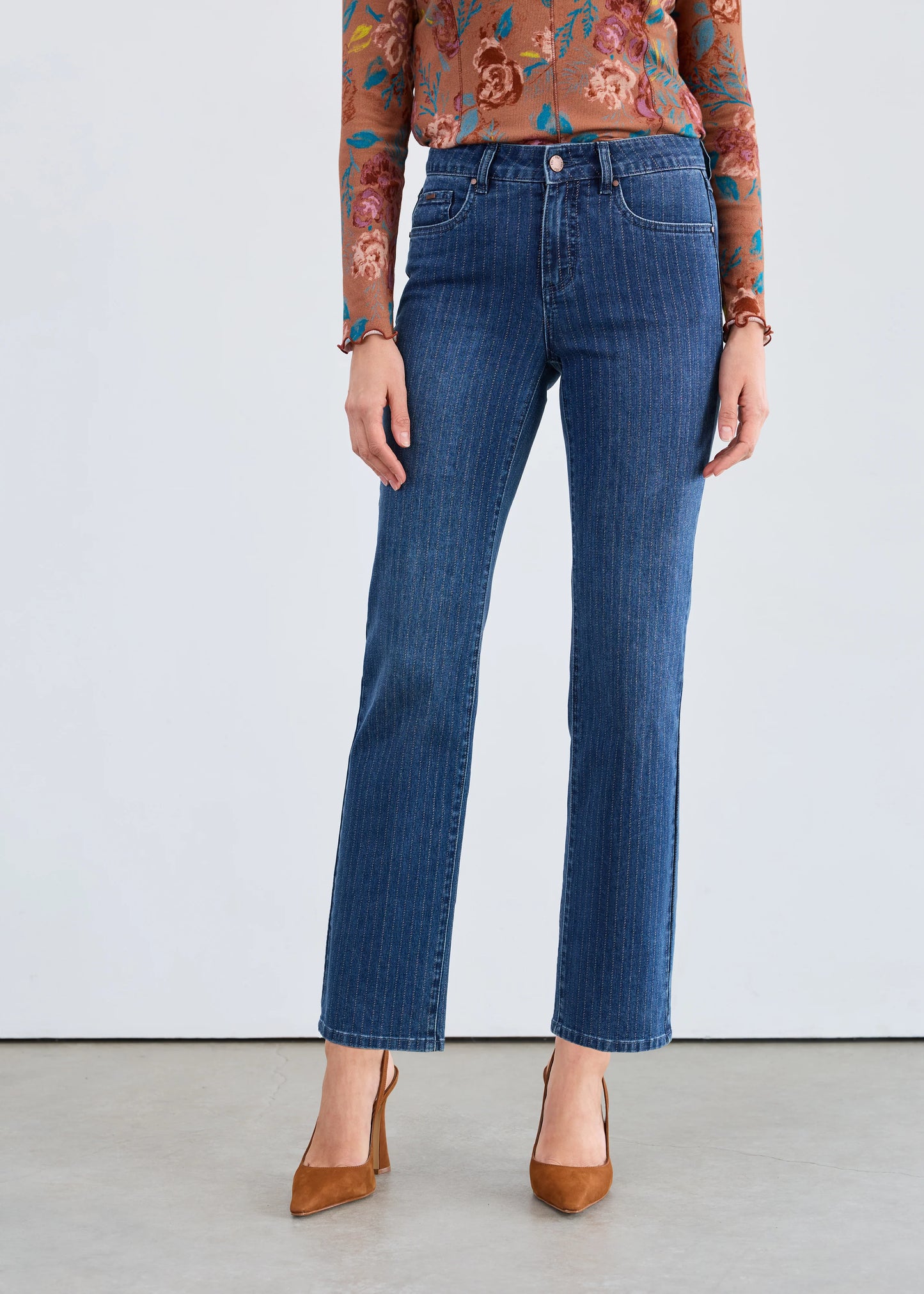 Olivia Pinstripe Straight Ankle Jean. Style FD2507779