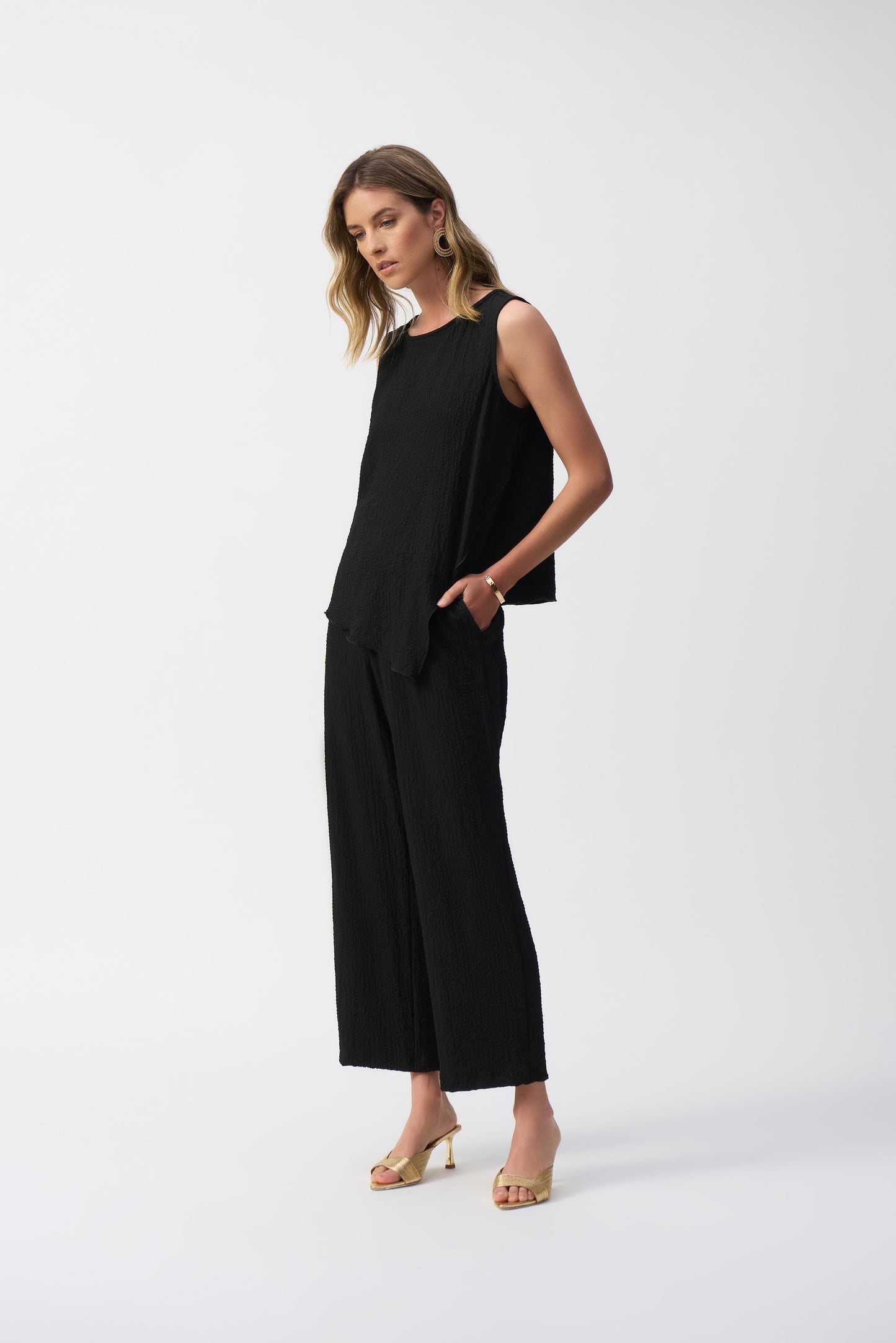 Seersucker Wide Leg Pull On Pant. Style JR251227