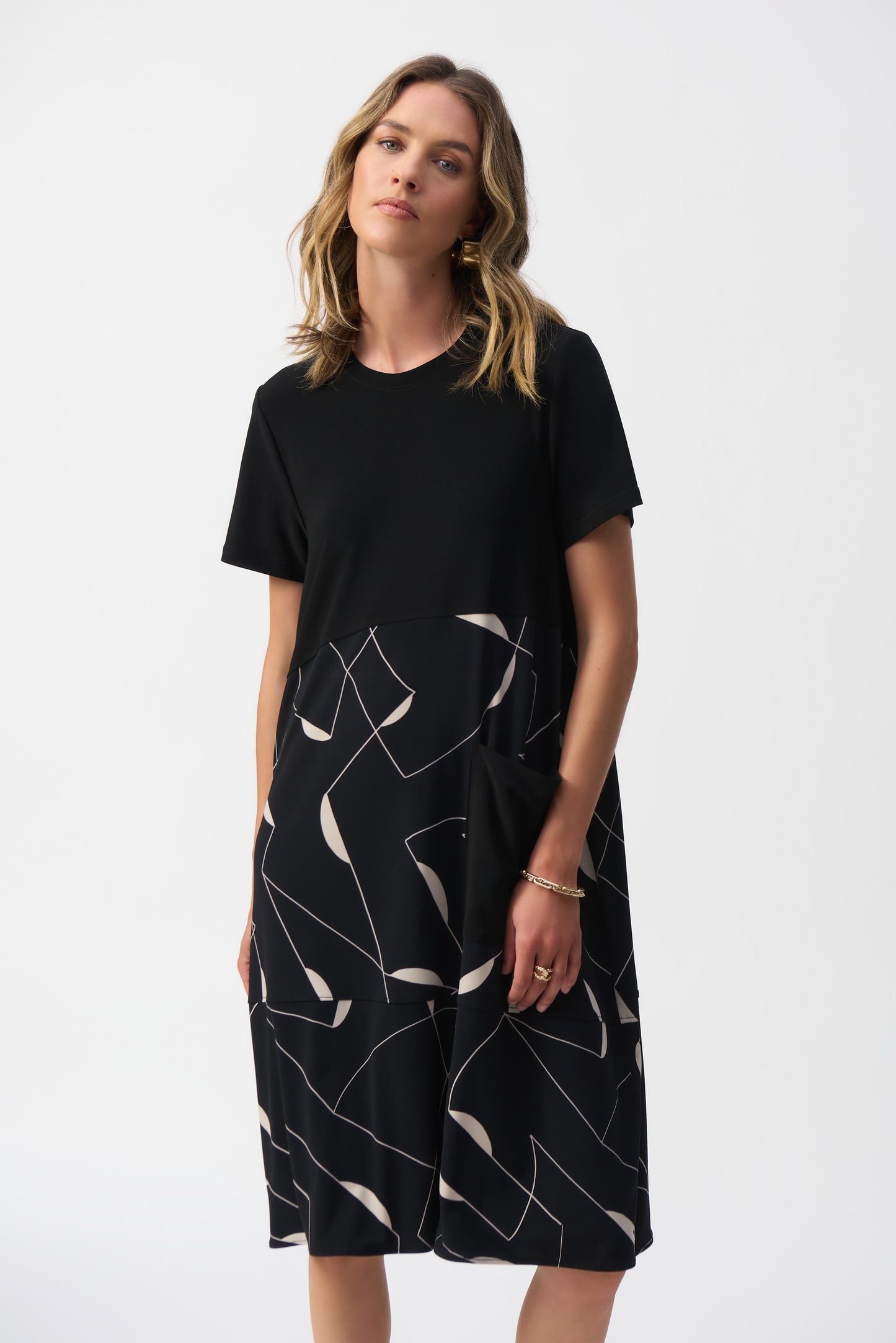 Silky Knit Geo Print Trapeze Dress. Style JR251271