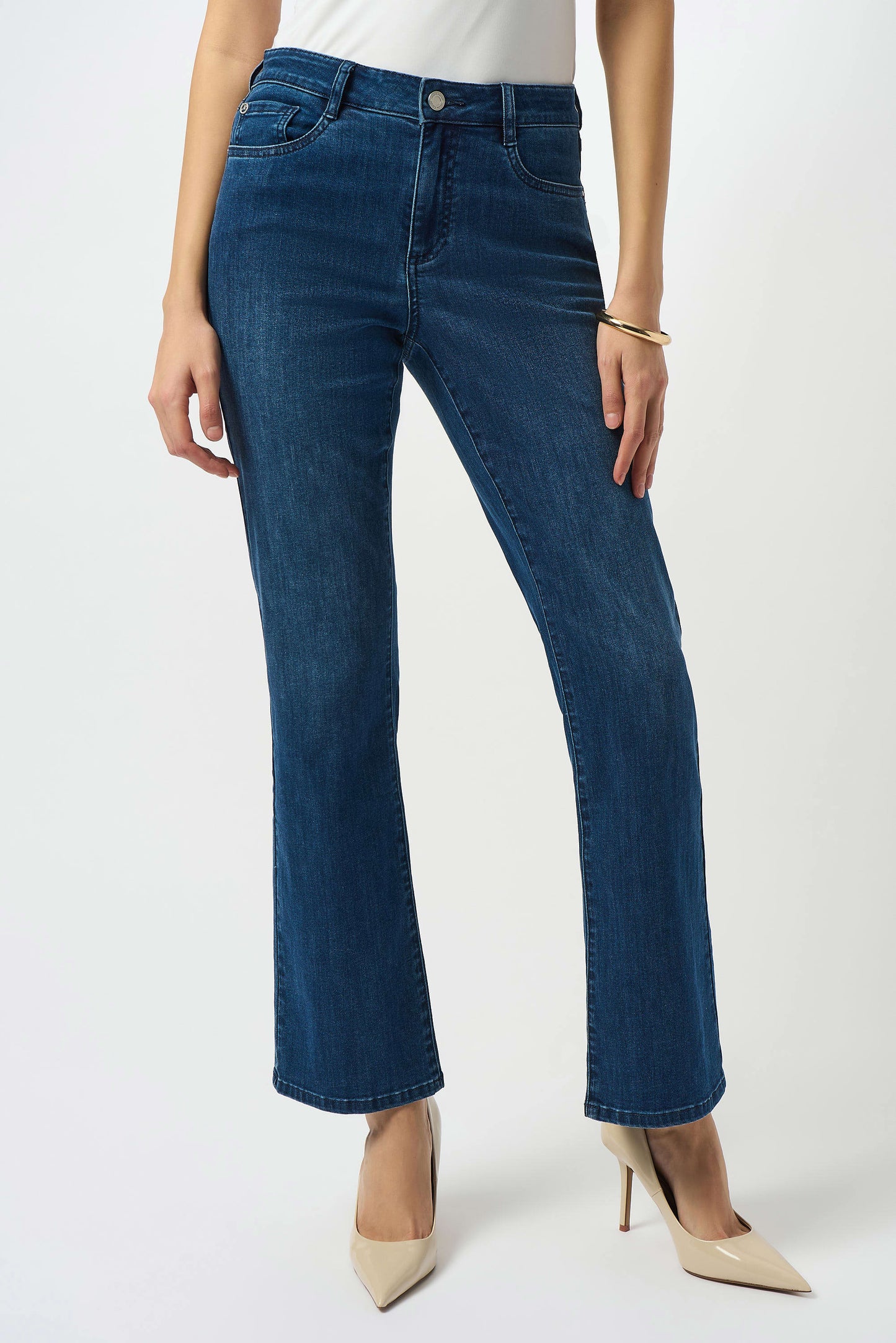 Brooke Classic Bootcut Stretch Jeans. Style JR251967