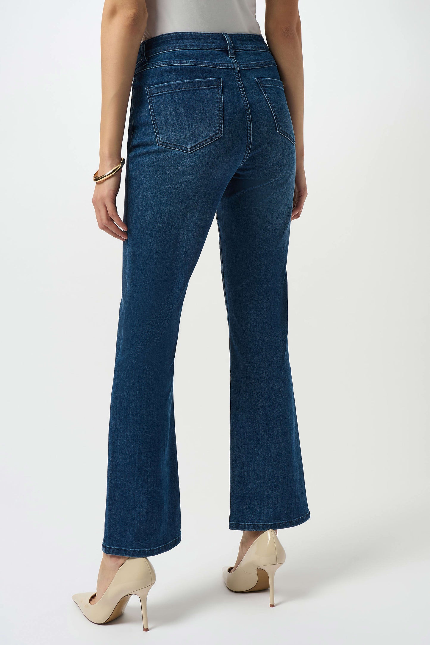 Brooke Classic Bootcut Stretch Jeans. Style JR251967