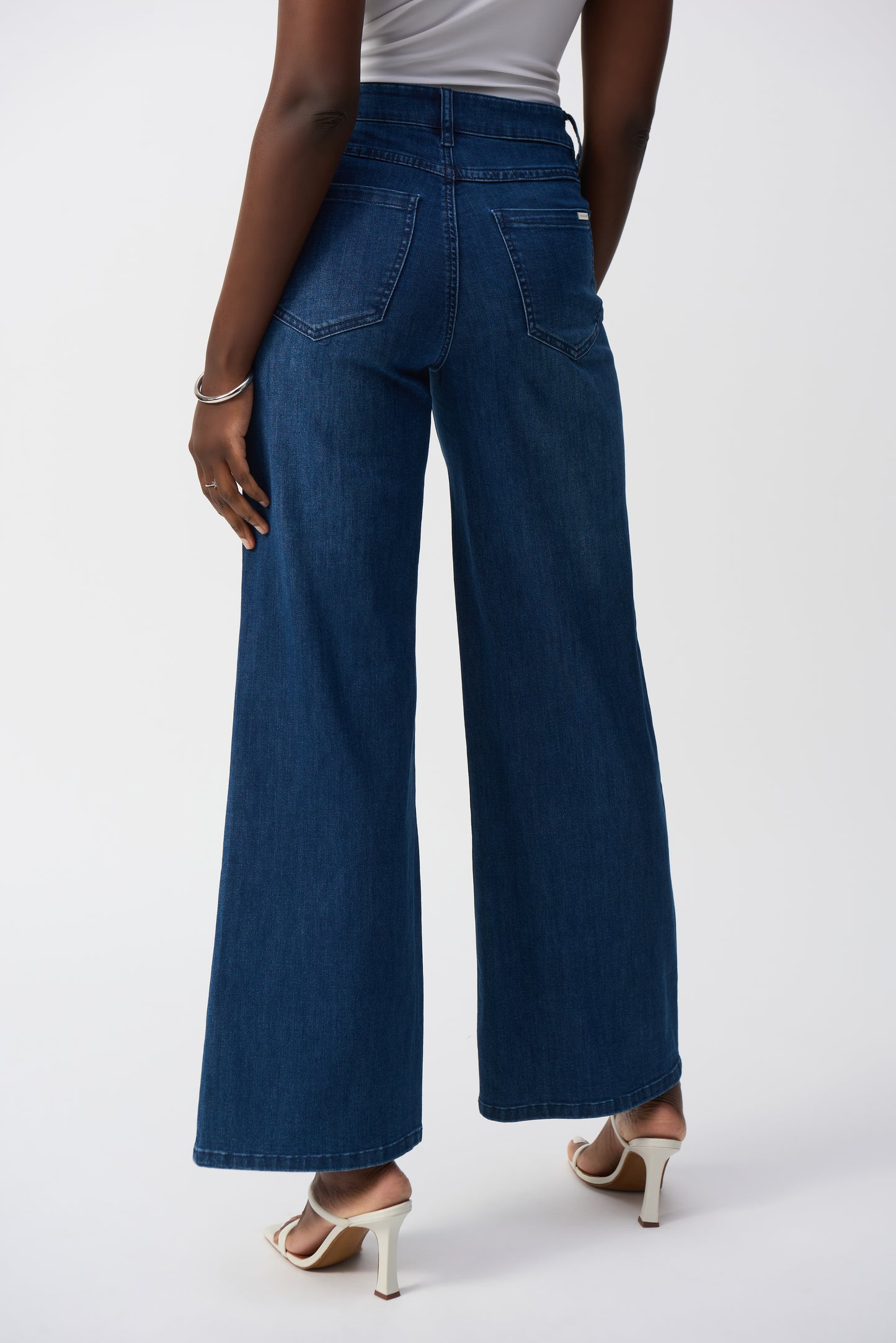 Wide Leg Goldie Jeans. Style JR251968