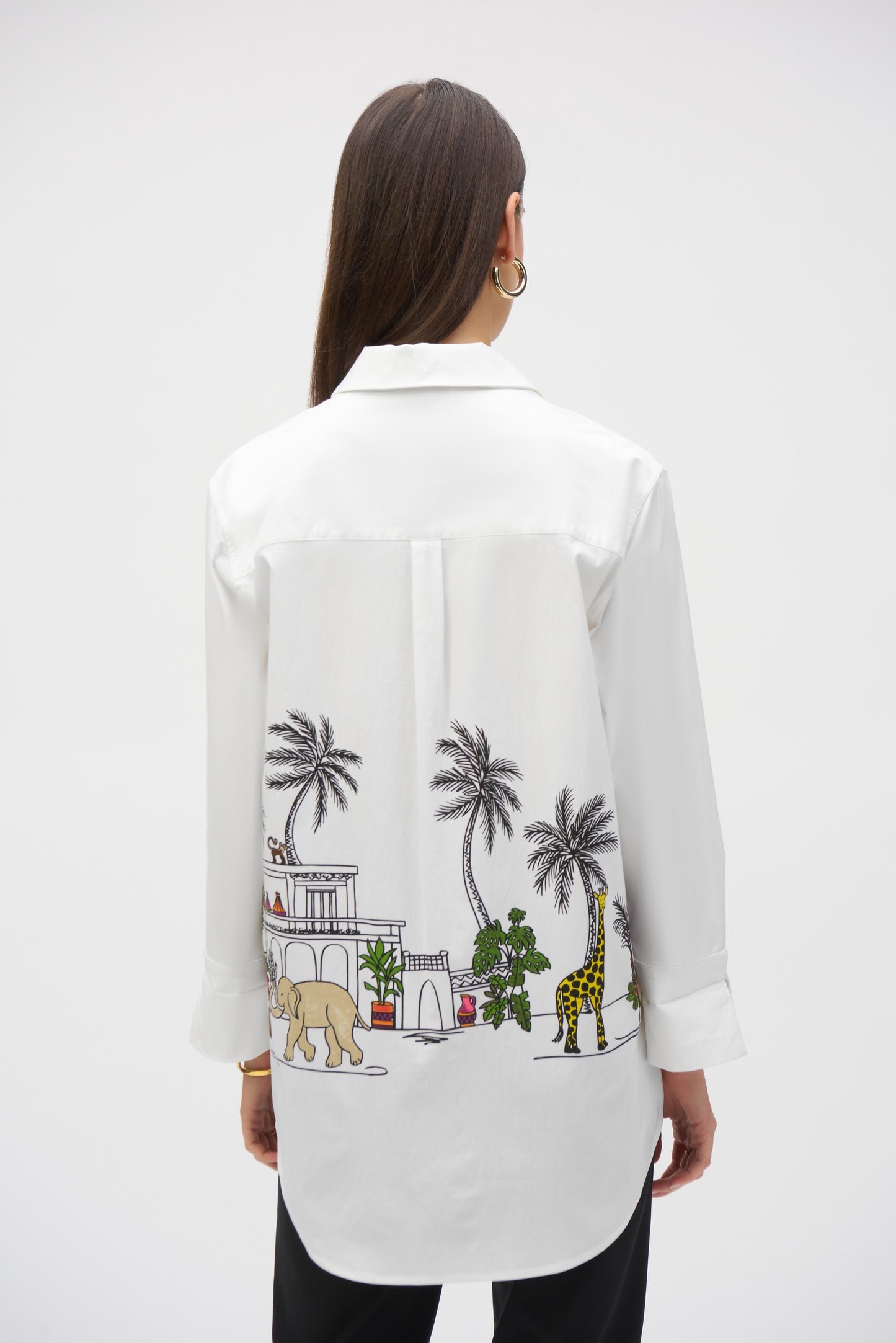 Stretch Poplin Conversational Print Tunic. Style JR252930
