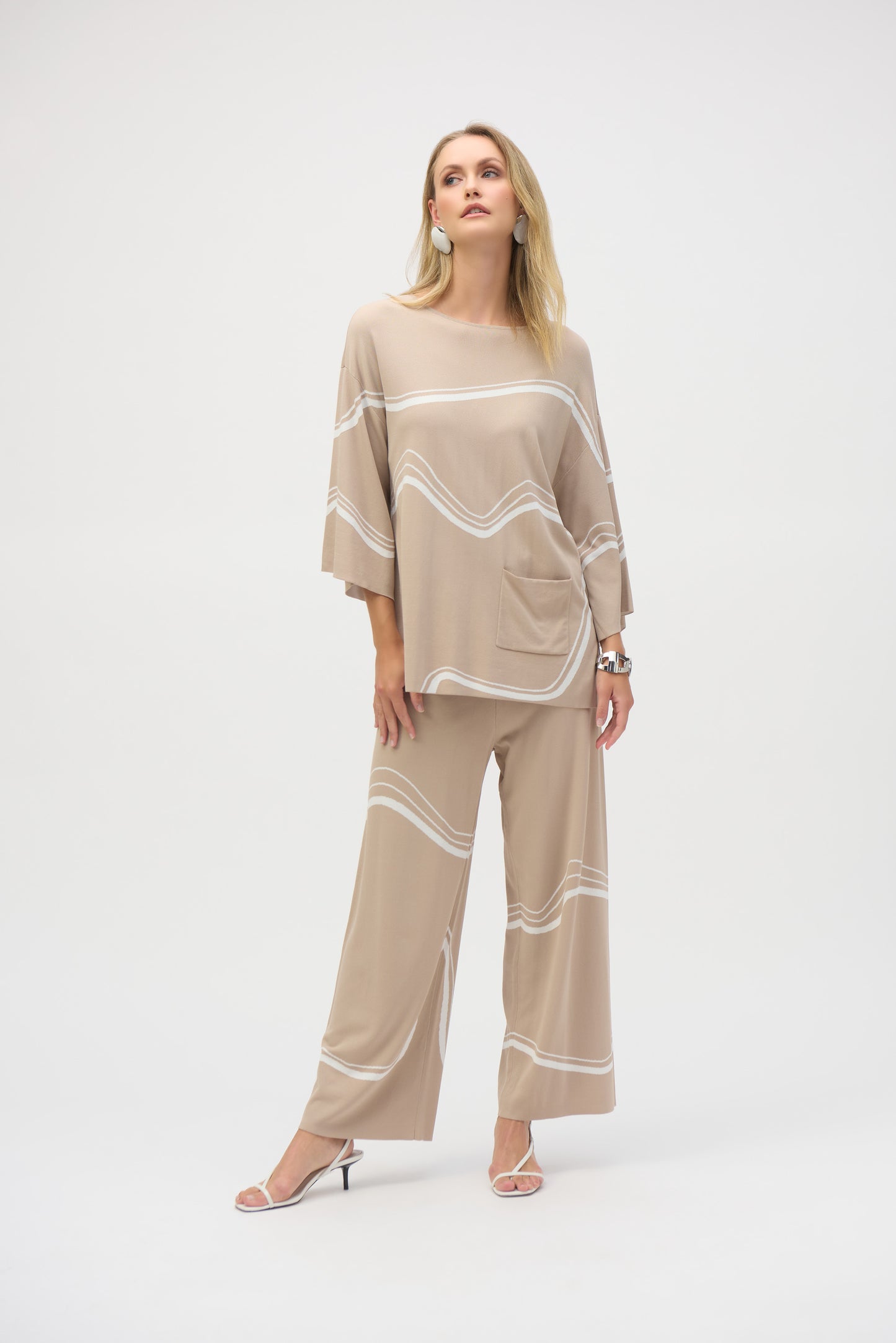 Abstract Jacquard Sweater Knit Pullover. Style JR252932