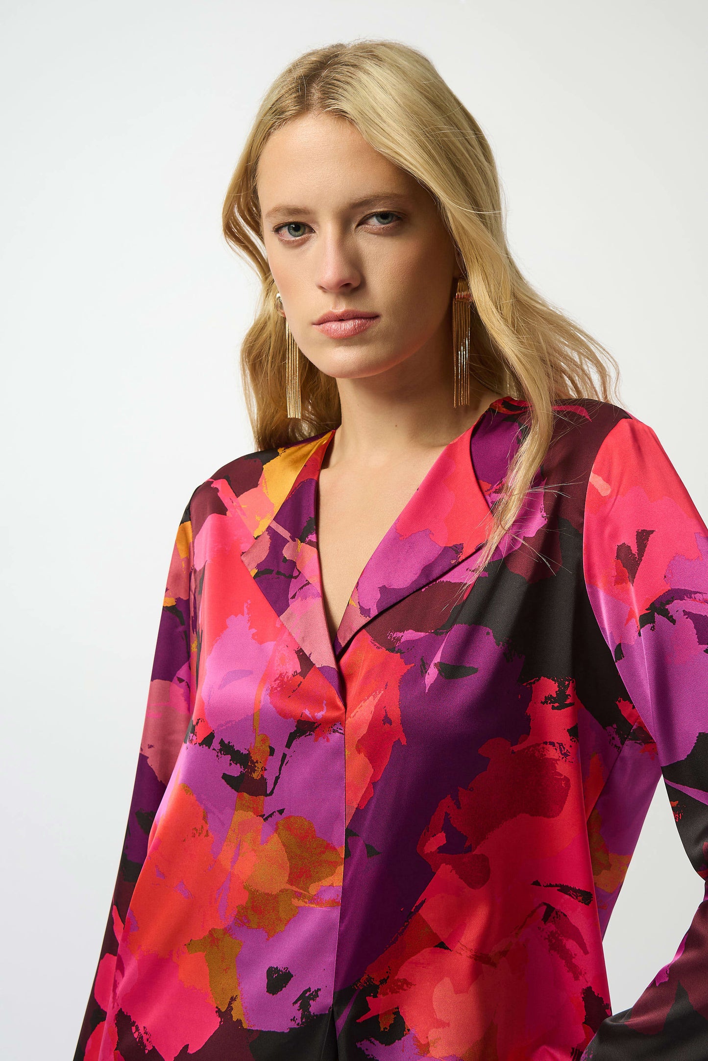 Recycled Satin Floral Print Straight Top. Style JR253075