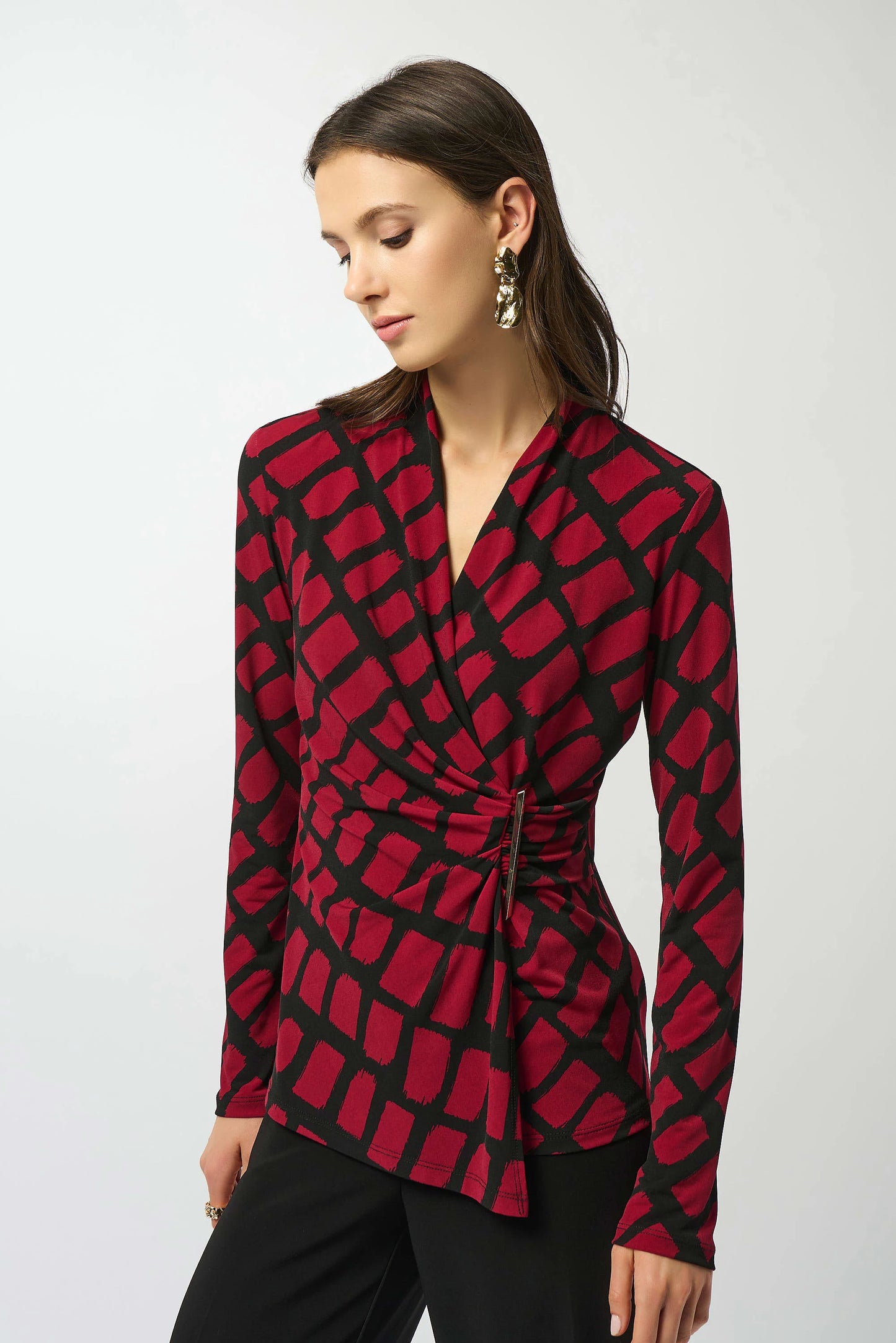 Geo Print Fitted Wrap Top. Style JR253139