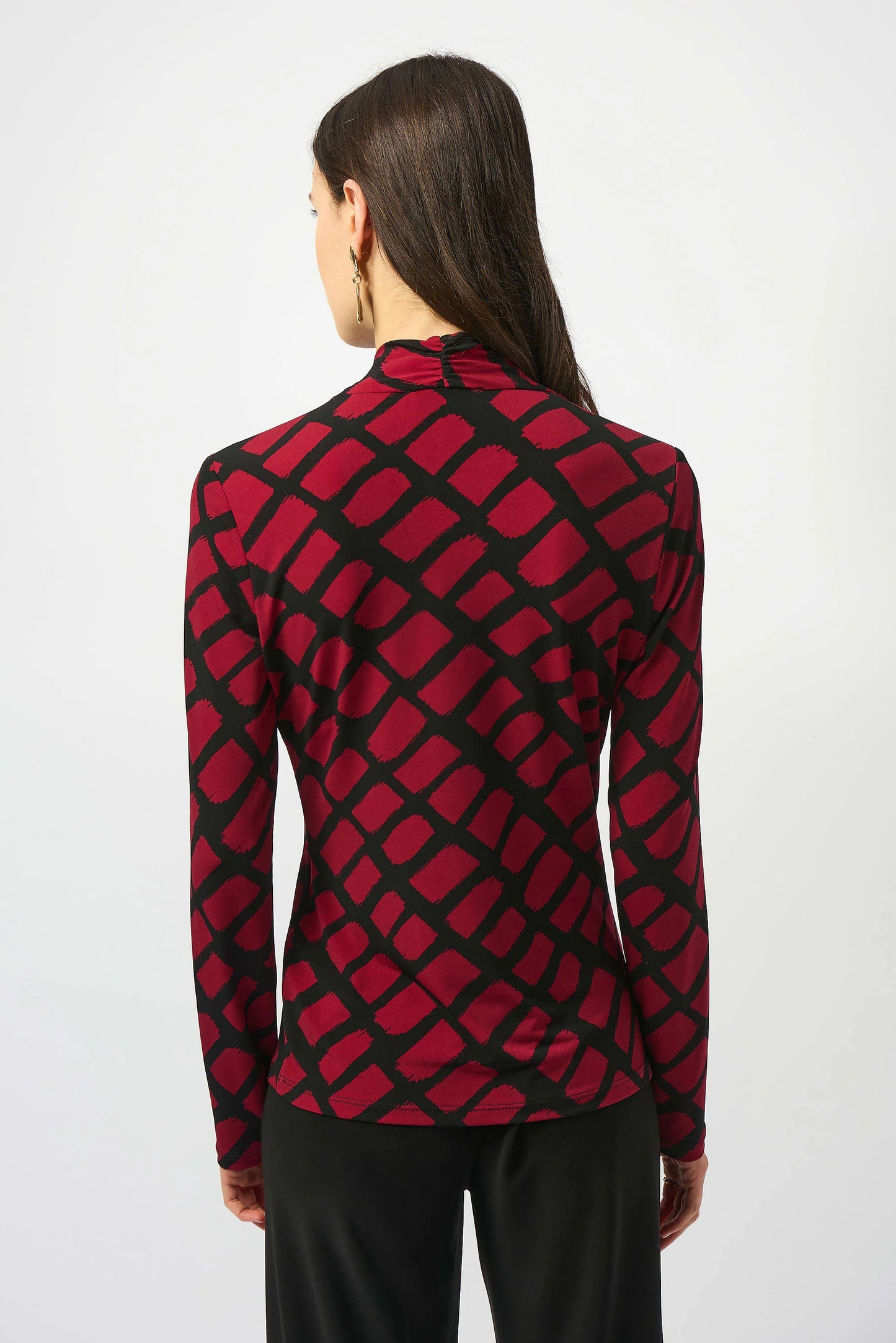 Geo Print Fitted Wrap Top. Style JR253139