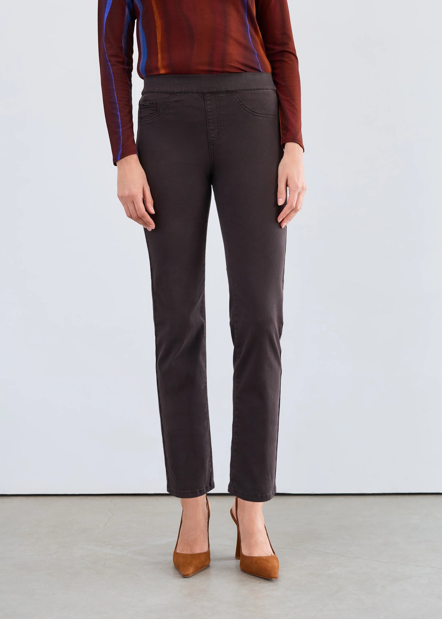 Pull-On Straight Leg Jean. Style FD2531511