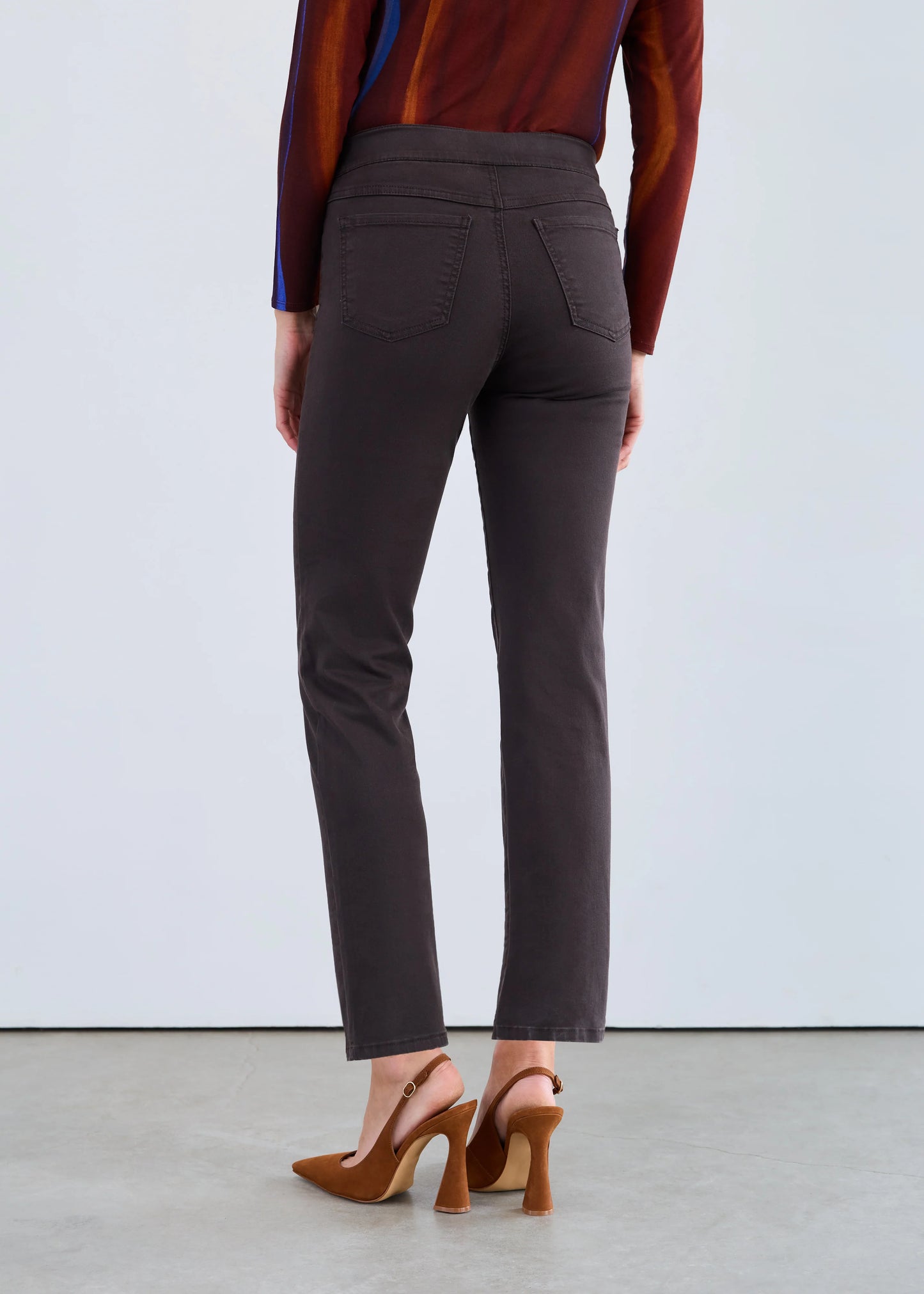 Pull-On Straight Leg Jean. Style FD2531511
