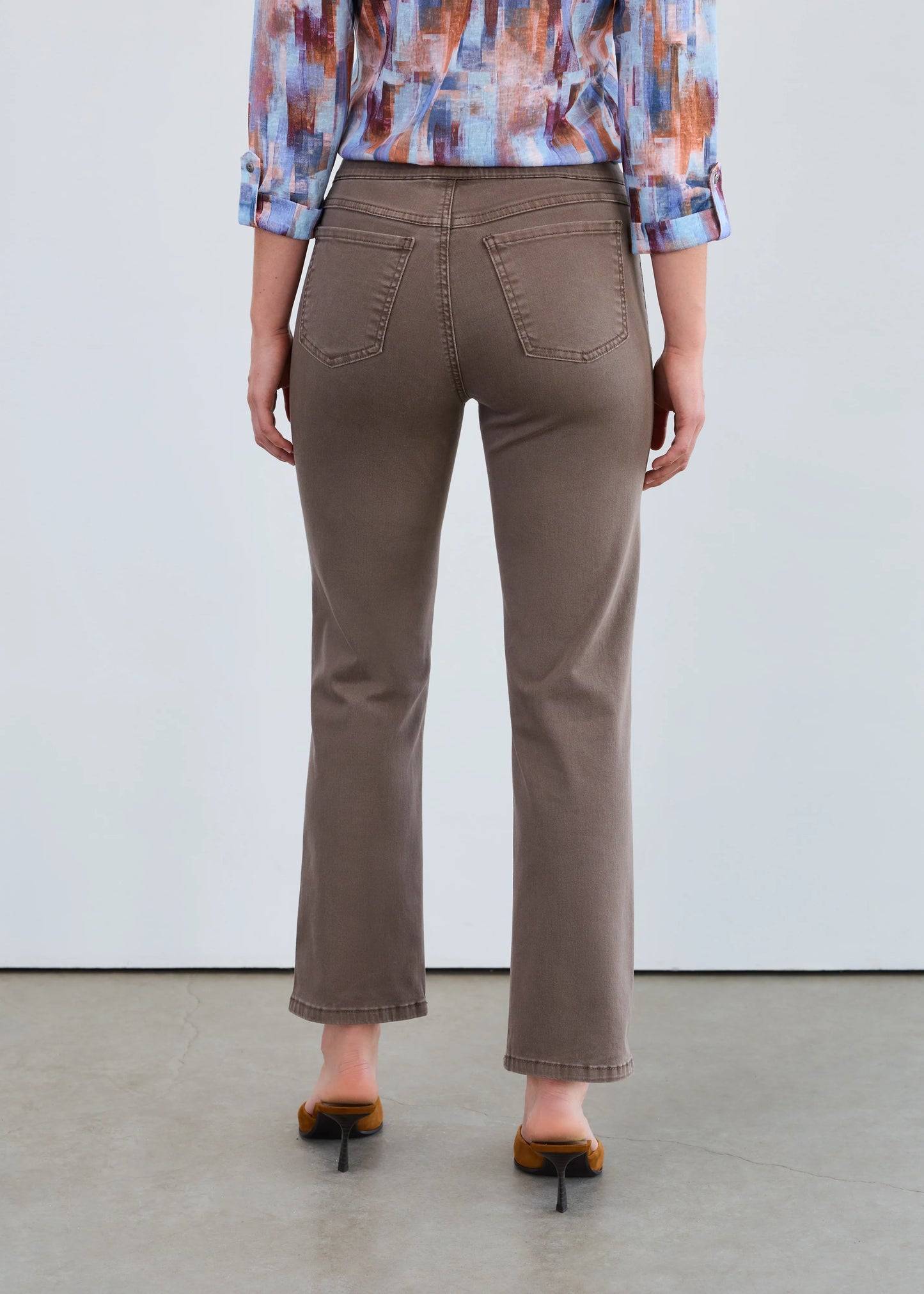 Pull-On Straight Leg Jean. Style FD2531511