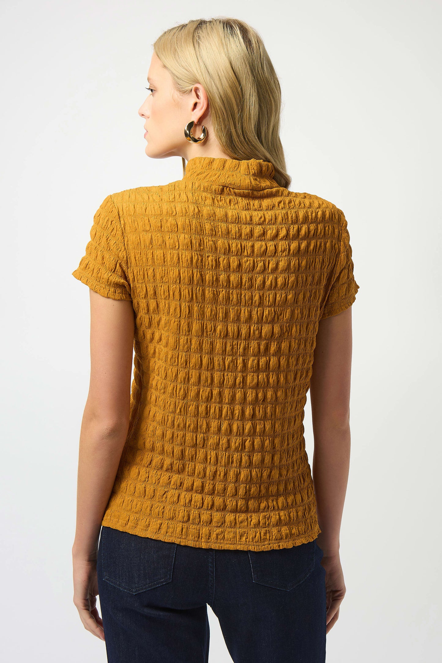 Textured Knit Fitted Short Sleeve Top. Style JR253256