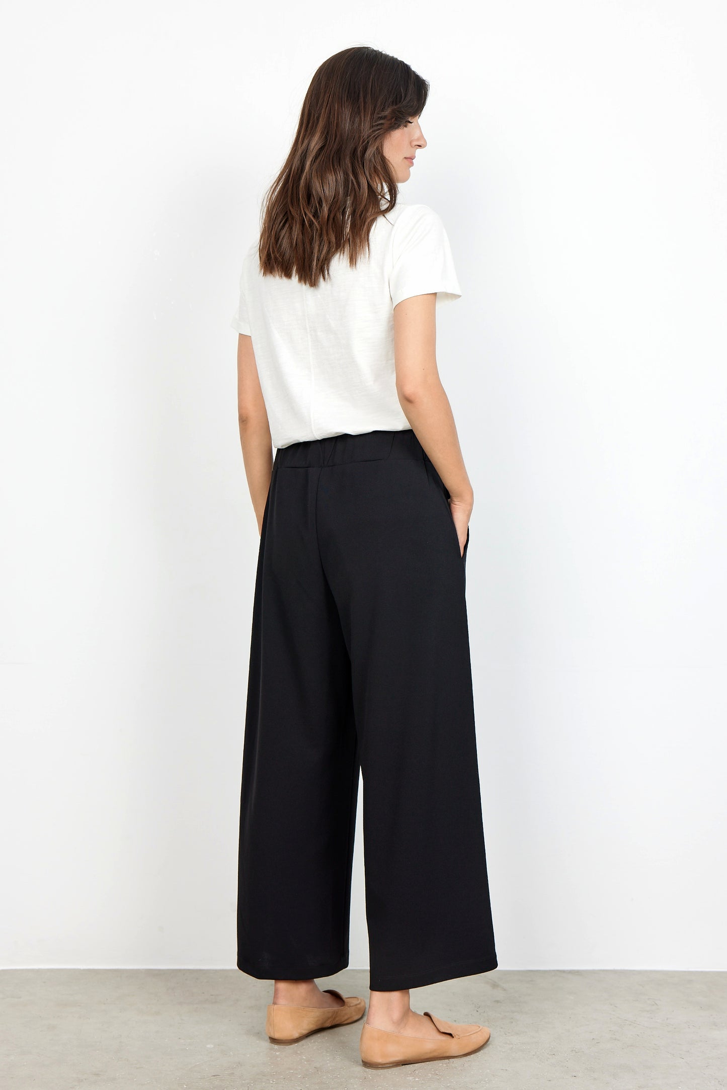 Wide Leg Cropped Pant. Style SOYA4S25330
