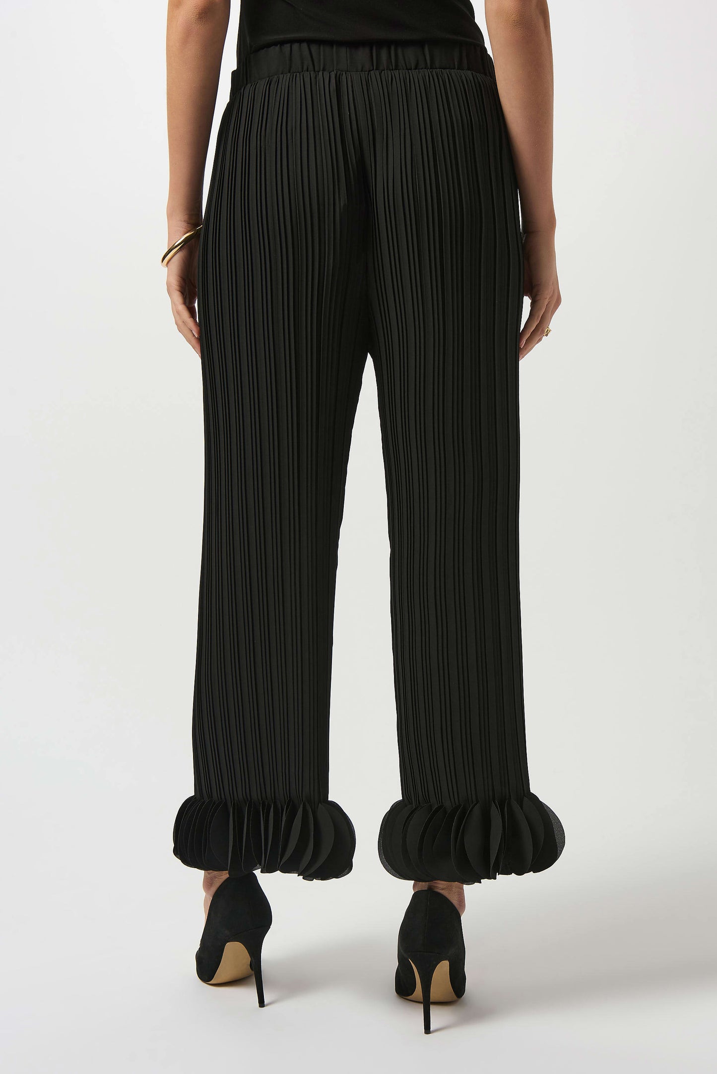 Georgette Wide Leg Pleated Pants. Style JR253940