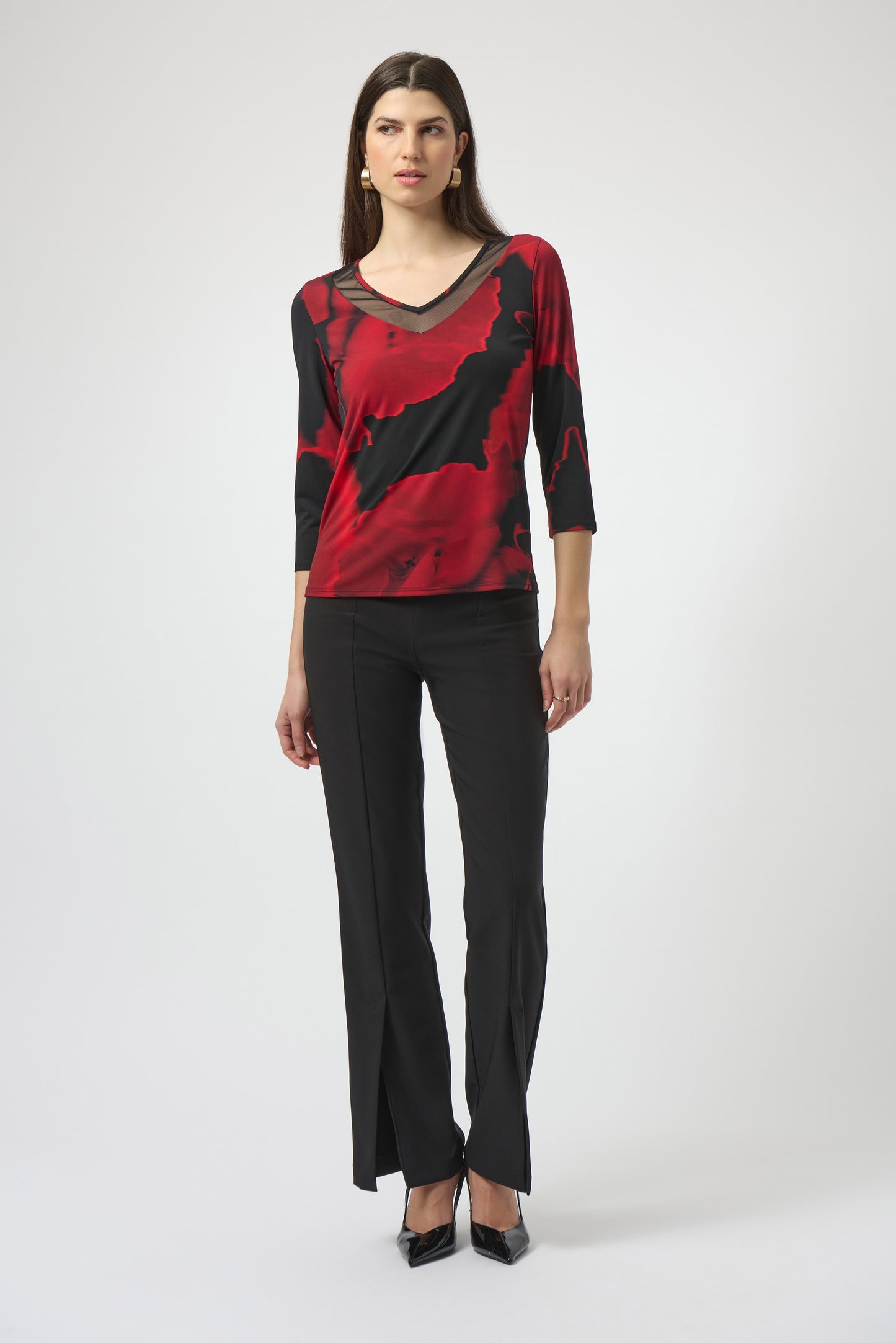 Silky Knit Abstract Print Fitted Top. Style JR254095
