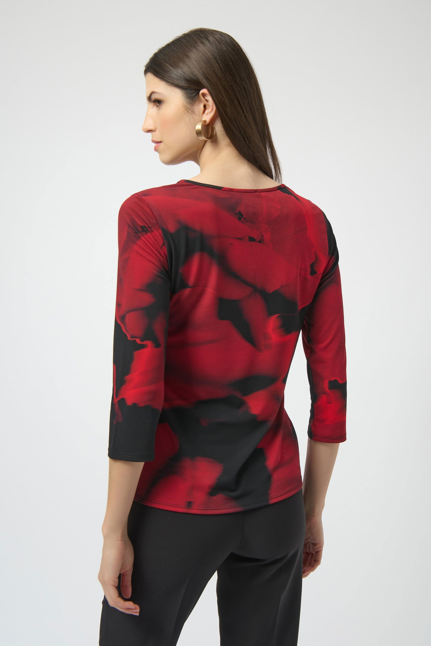 Silky Knit Abstract Print Fitted Top. Style JR254095