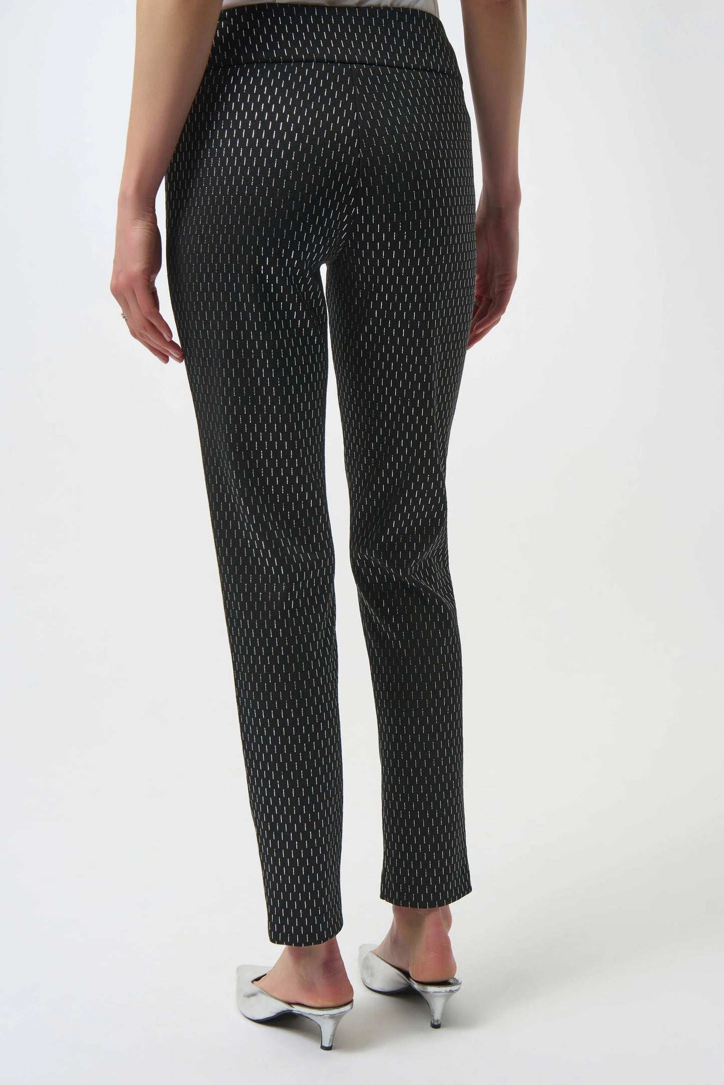 Foiled Heavy Knit Slim Fit Pant. Style JR254143
