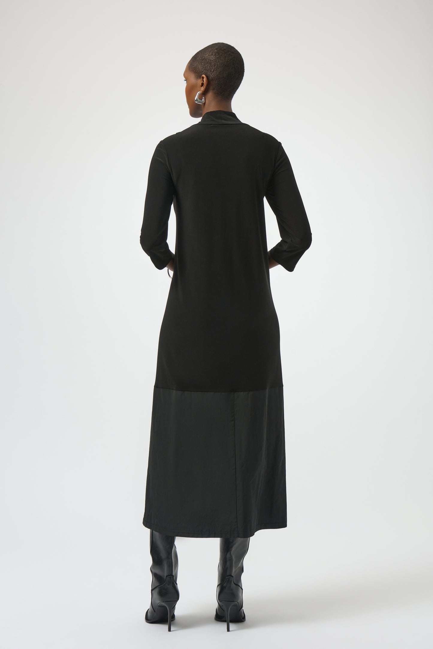 V-Neck 3/4 Sleeve Trapeze Dress. Style JR254150