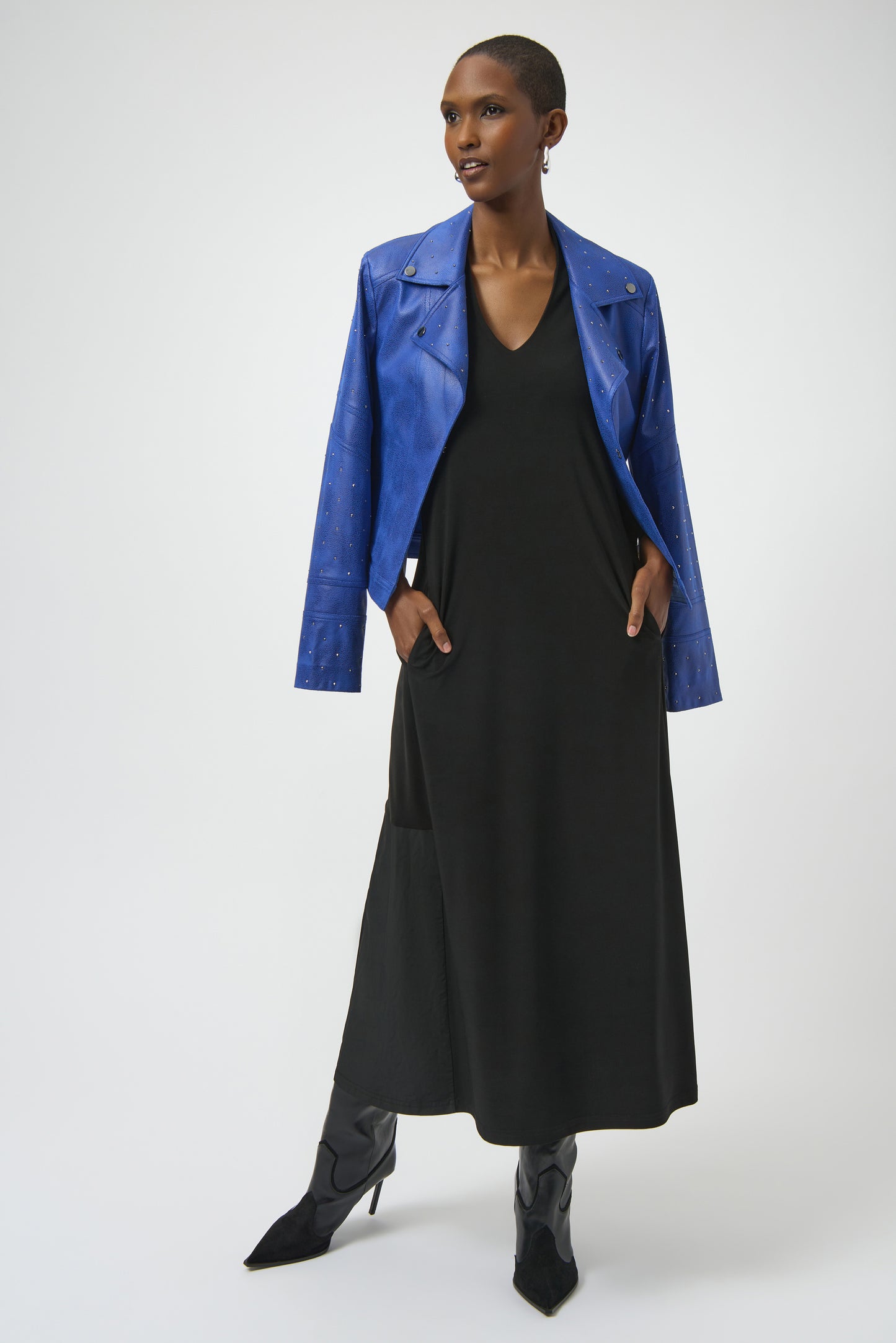 V-Neck 3/4 Sleeve Trapeze Dress. Style JR254150