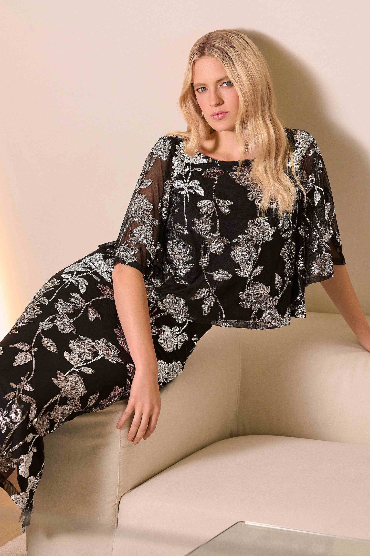 Sequin Embroidered Floral Print Boxy Top. Style JR254181