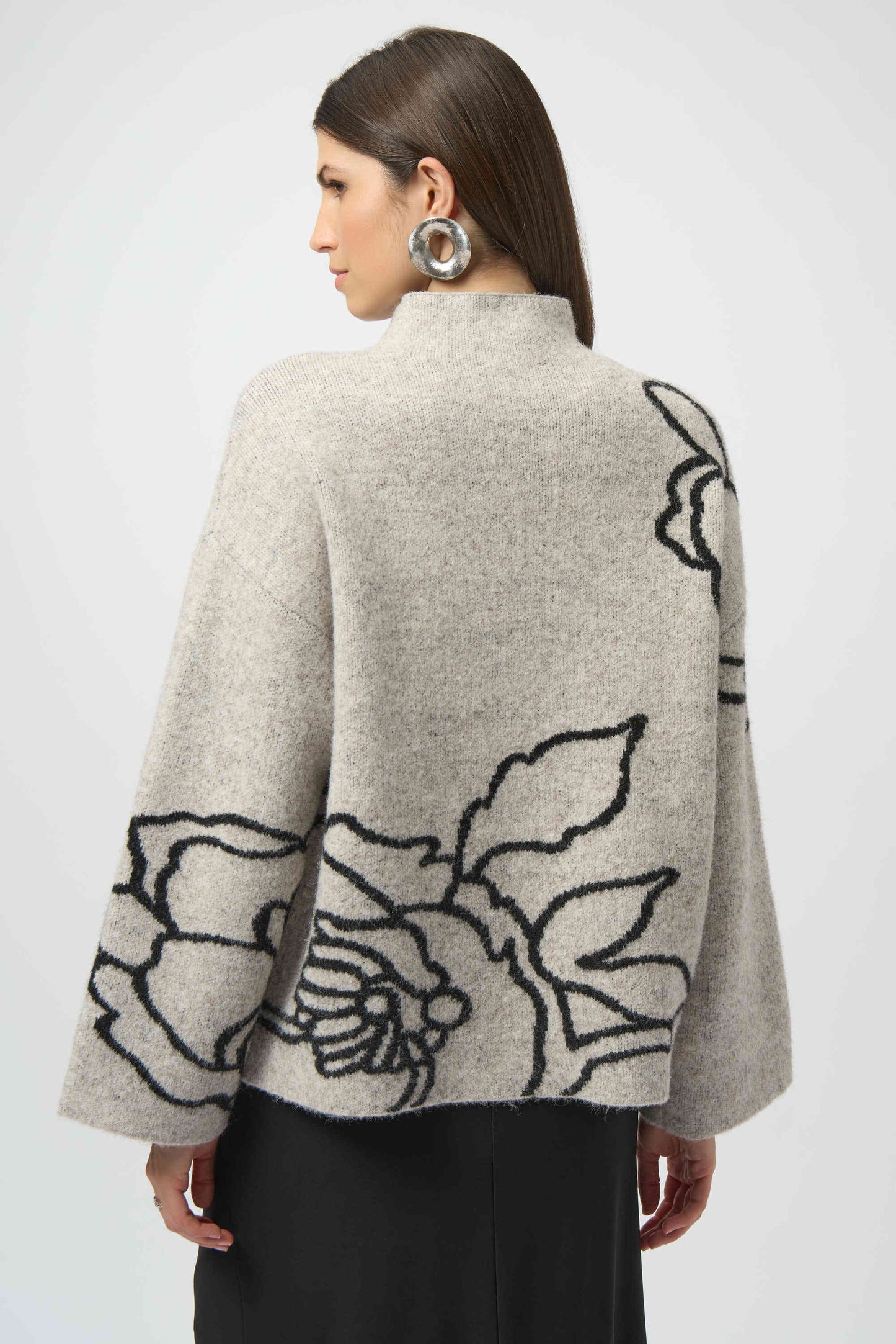 Large Floral Print Long Sleeve Sweater. Style JR254943