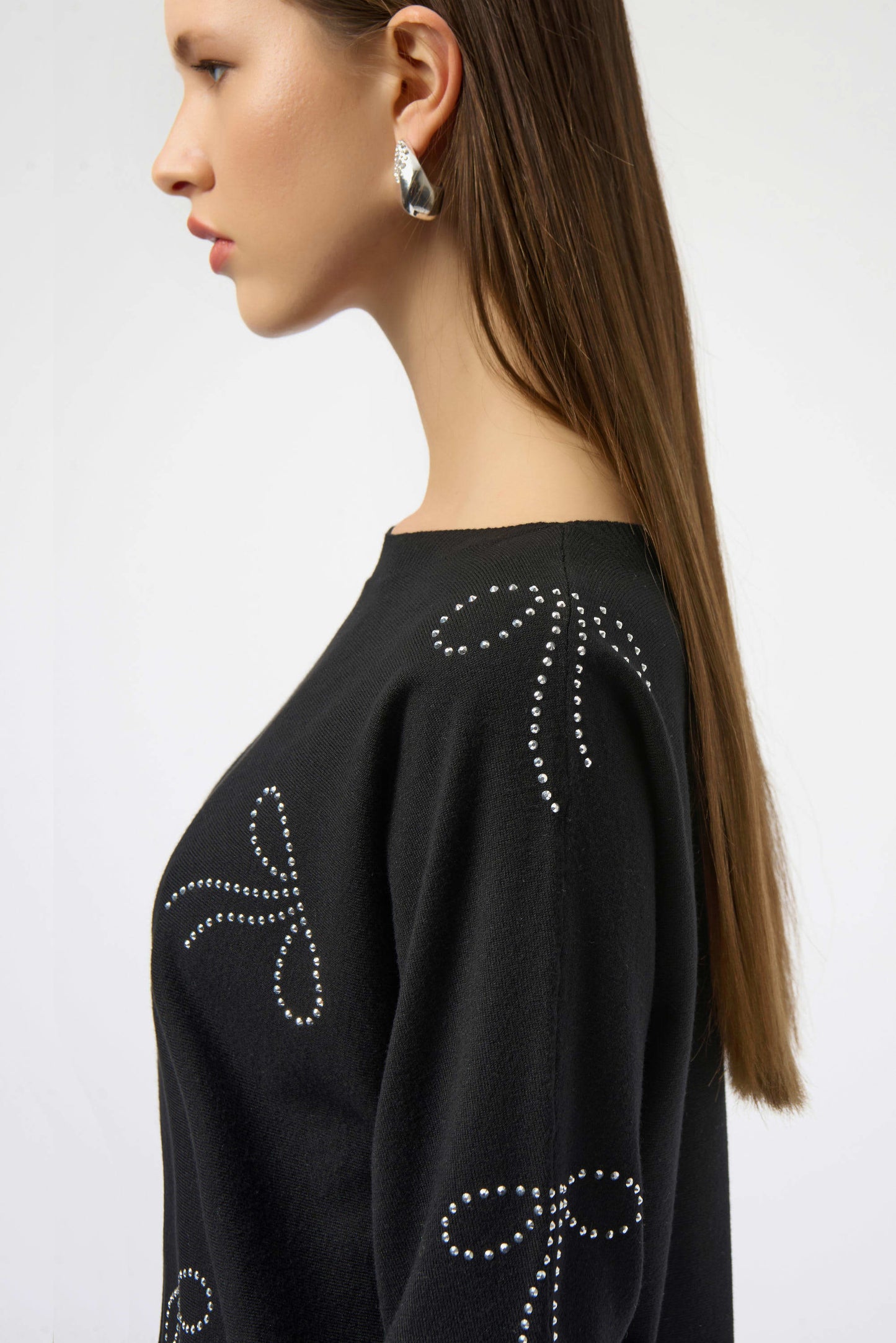 Knit Pullover Bow Detail Sweater. Style JR254950