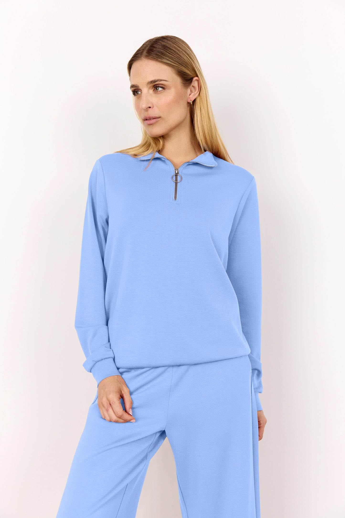 Zip Front Mock Neck Sweater. Style SOYA4PF26598