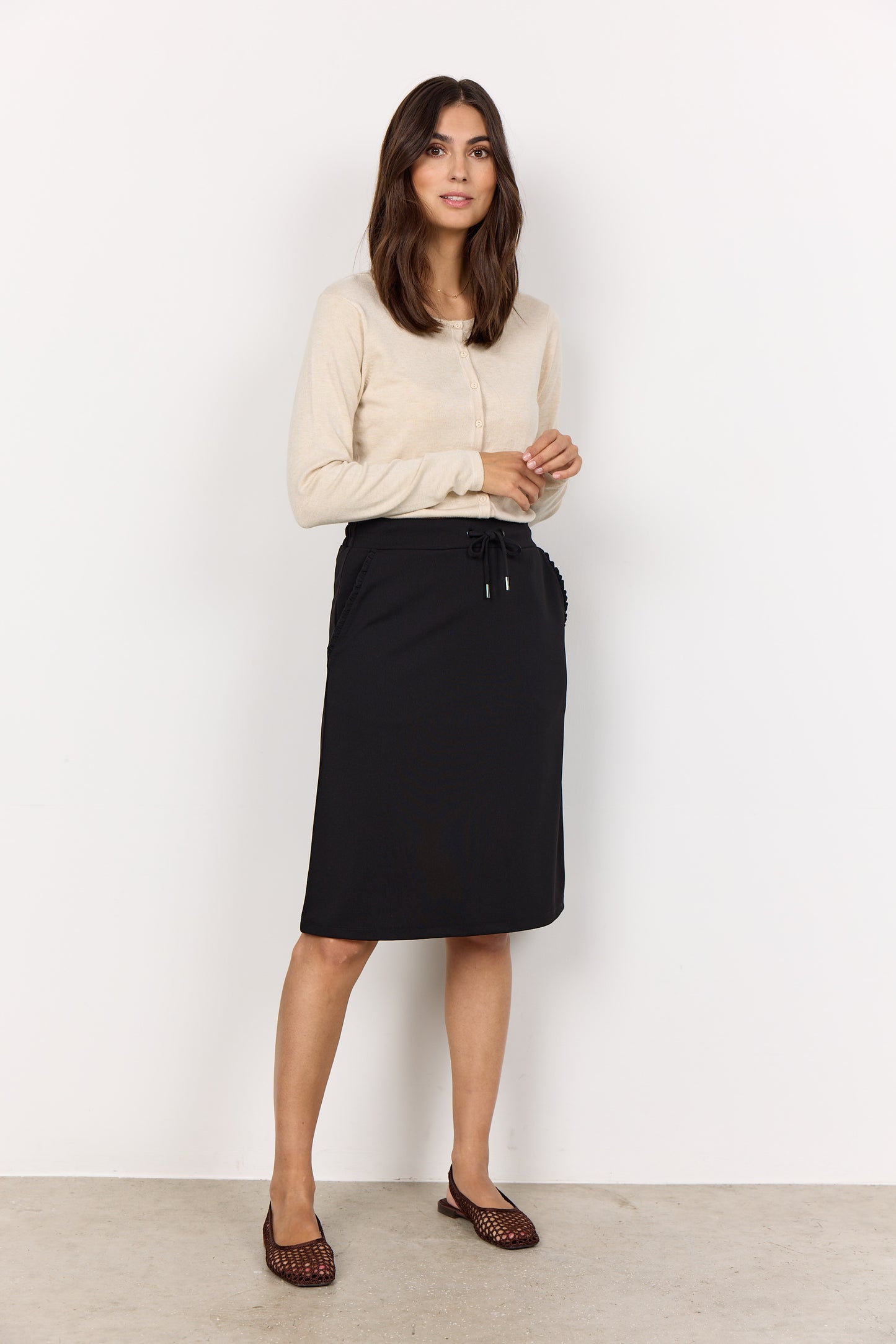 Ruffled Trim Pocket Skirt. Style SOYA4S26879