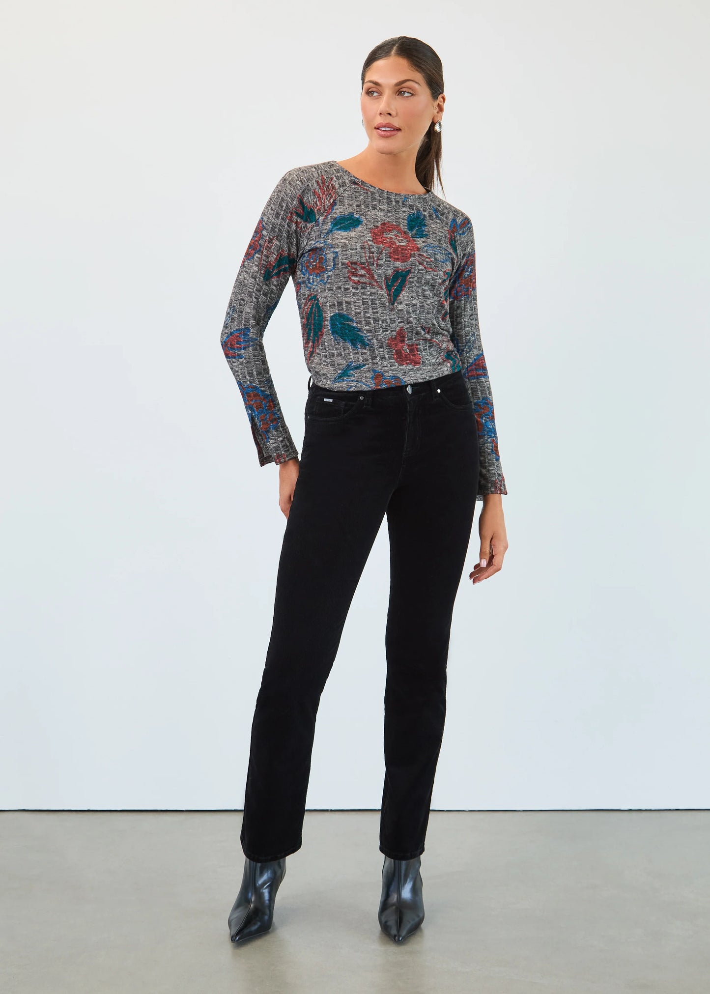 Corduroy Classic Bootcut Jeans. Style FD2812491