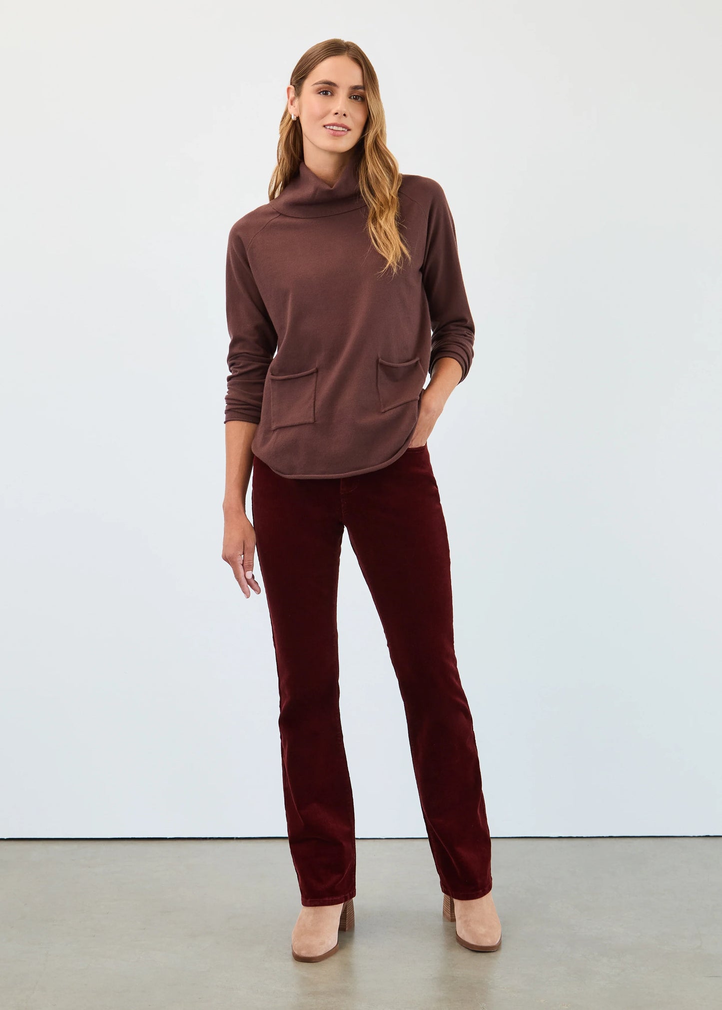 Corduroy Classic Bootcut Jeans. Style FD2812491