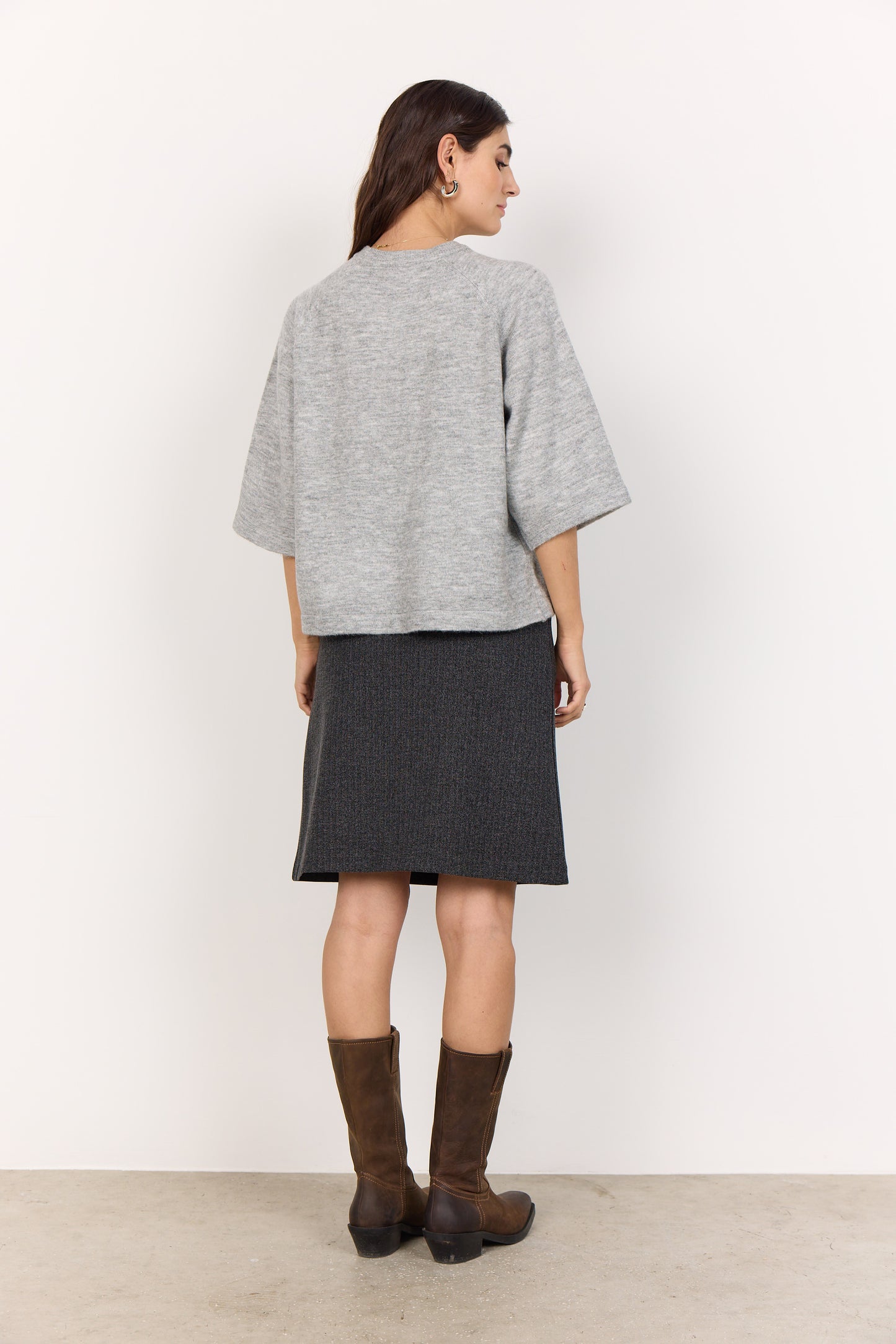 Soft Grey Sweater Fabric Cropped Top. Style SOYA4F33715