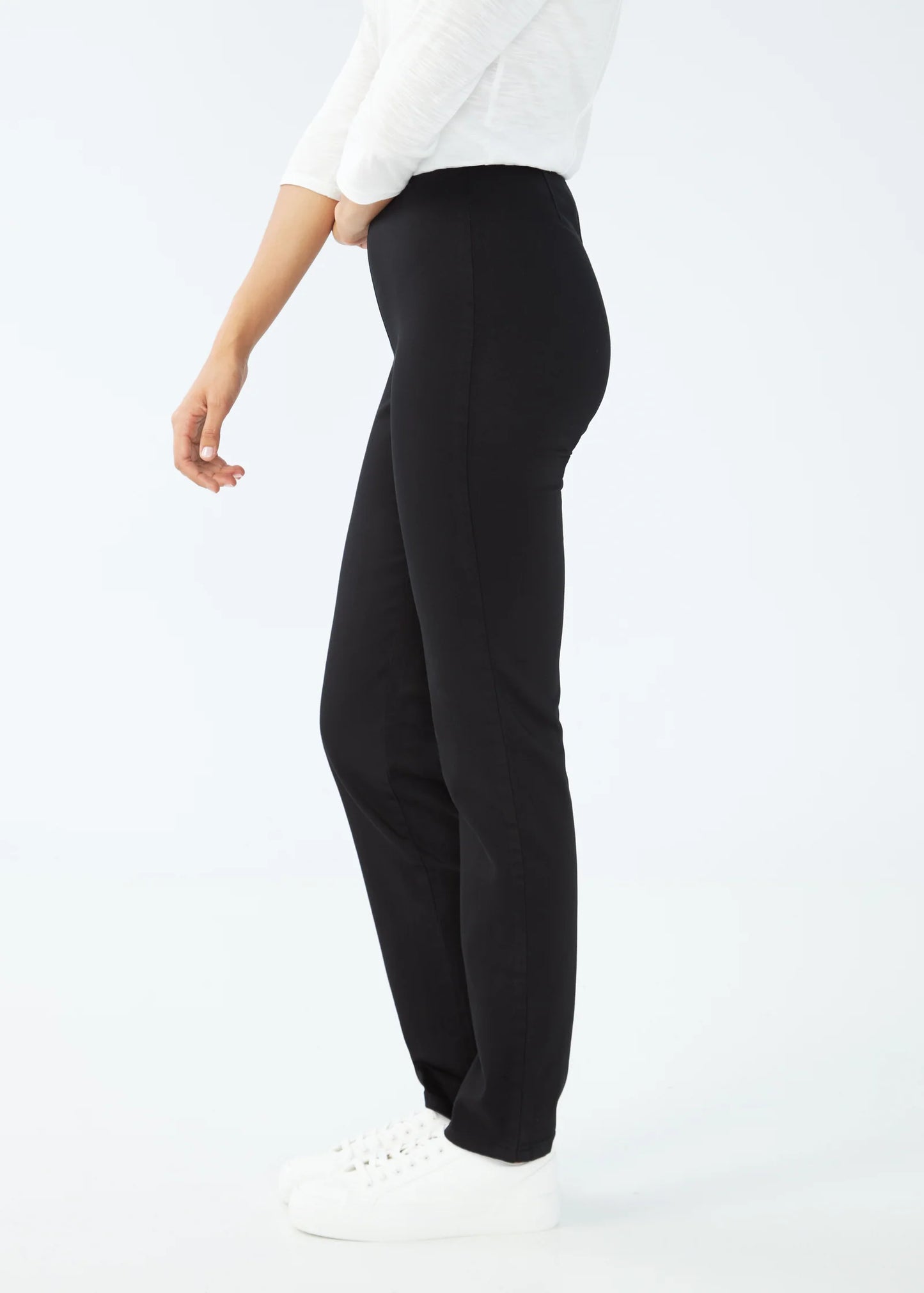 Petite Pull On D-Lux Super Jegging in Ebony. Style FD426906N-EBN