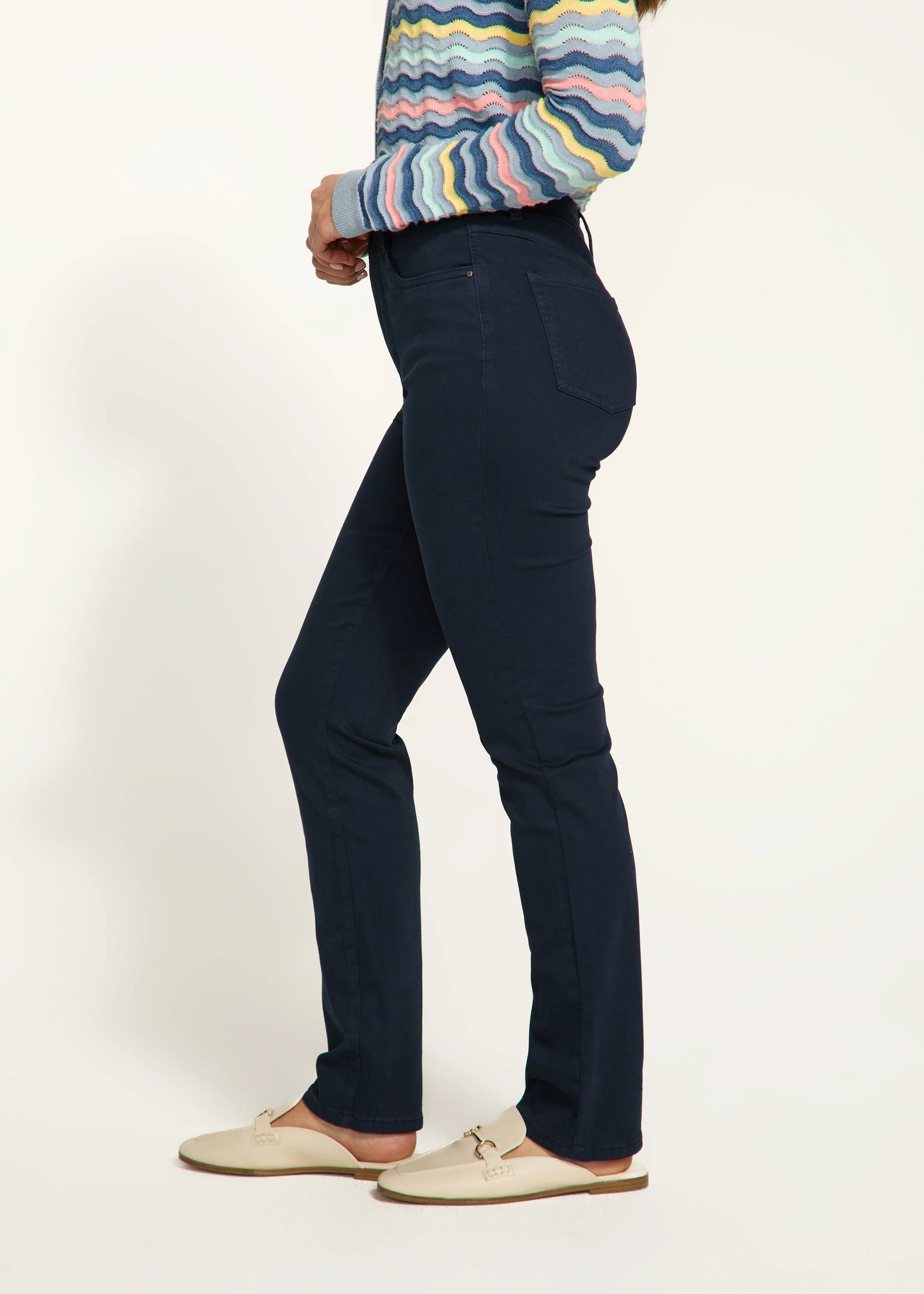 Suzanne Straight Leg Jean. Style FD6747511