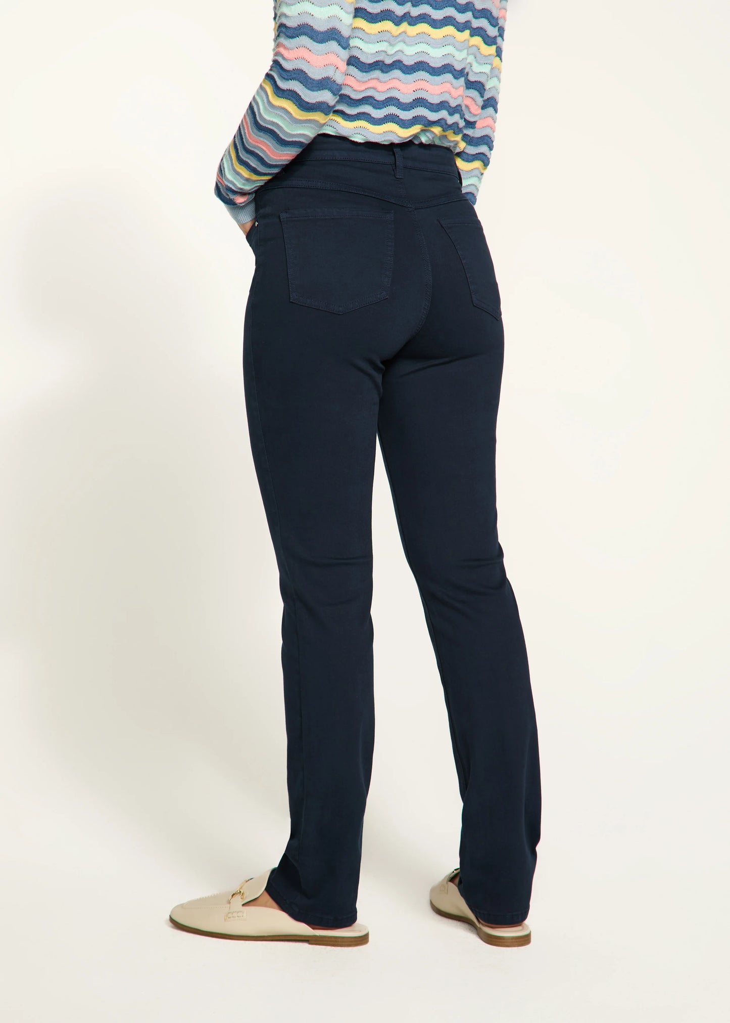 Suzanne Straight Leg Jean. Style FD6747511