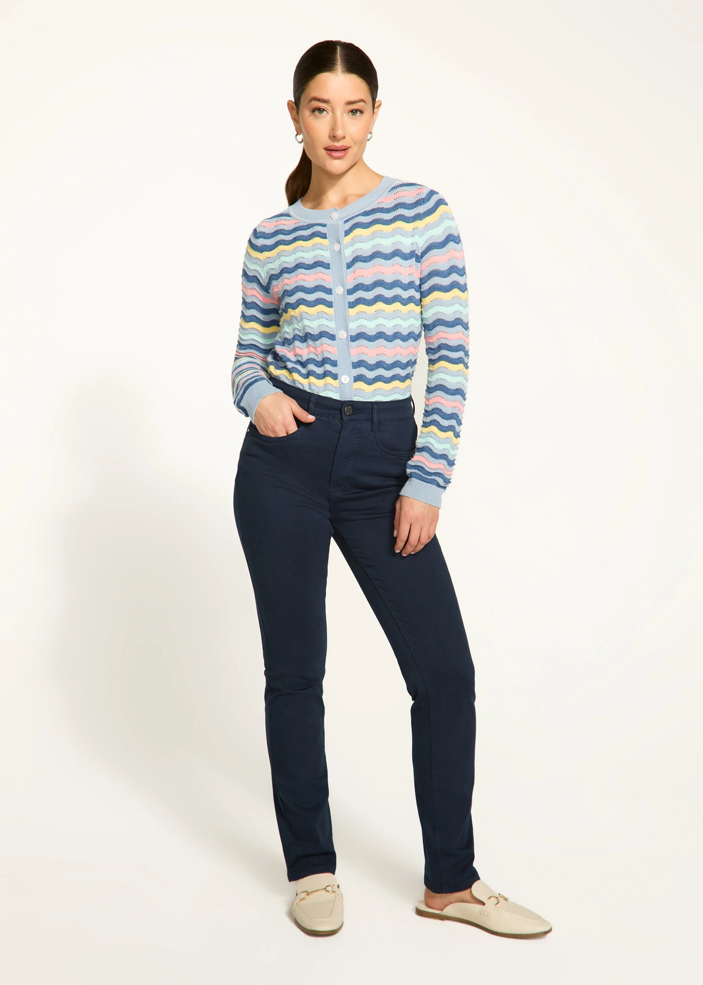 Suzanne Straight Leg Jean. Style FD6747511