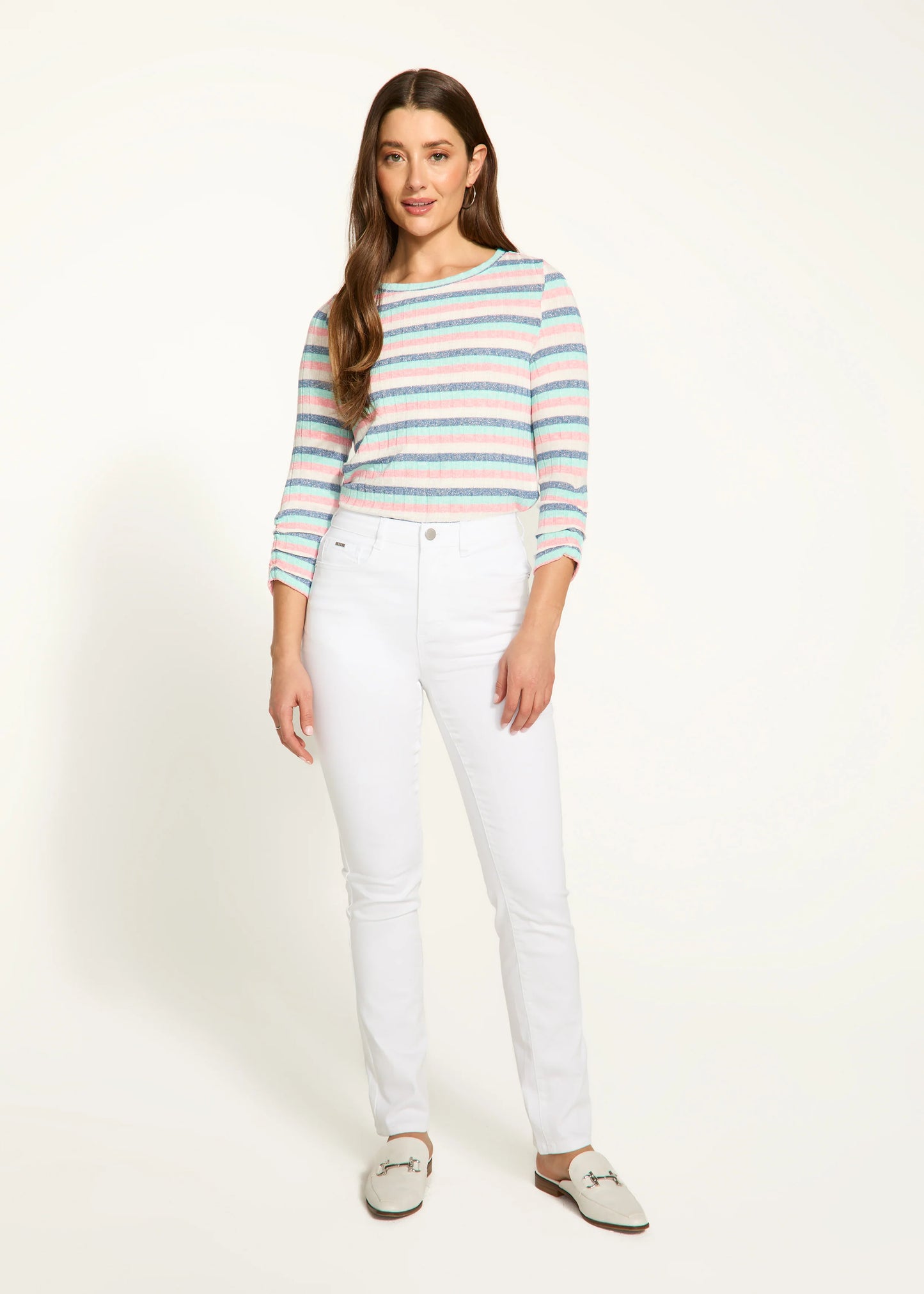 Suzanne Straight Leg Jean. Style FD6747511