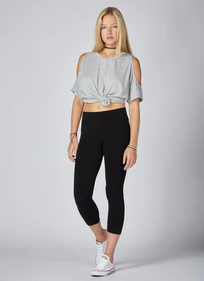 One Size 3/4 Length Bamboo Leggings. Style CMCEBP1005