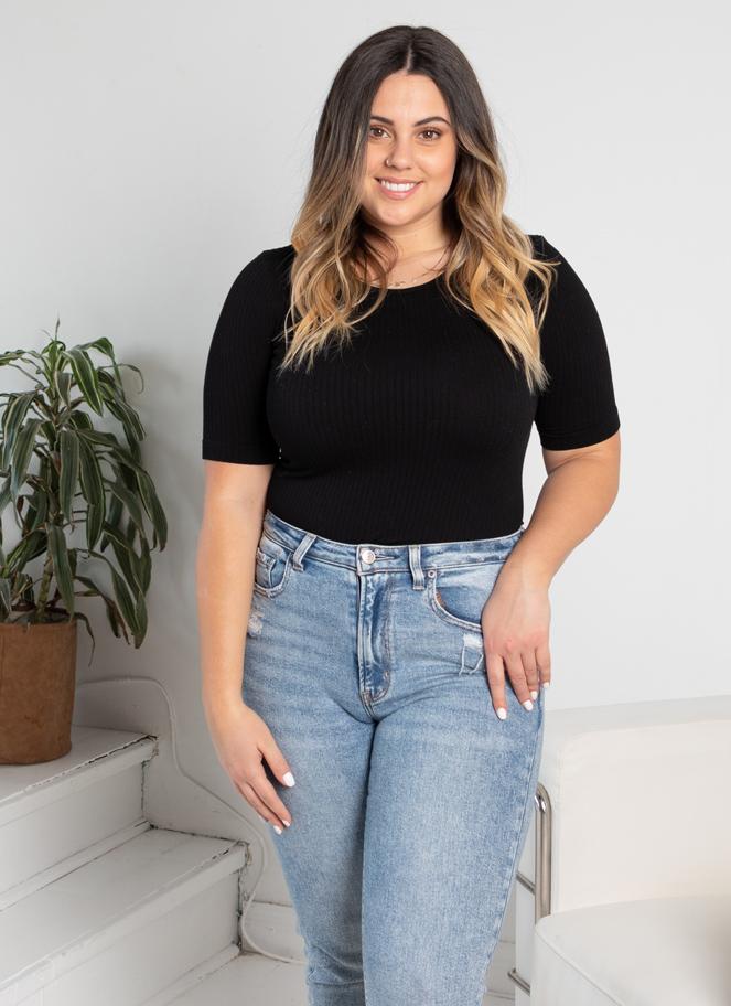 Rib Knit Short Sleeve Fitted Top. Style CMCERT1213