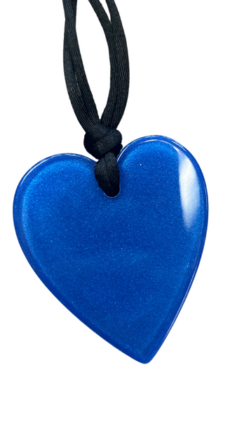 Colourful Statement Collection - Small Blue Reversable Heart Necklace. Style 50602049069Q00