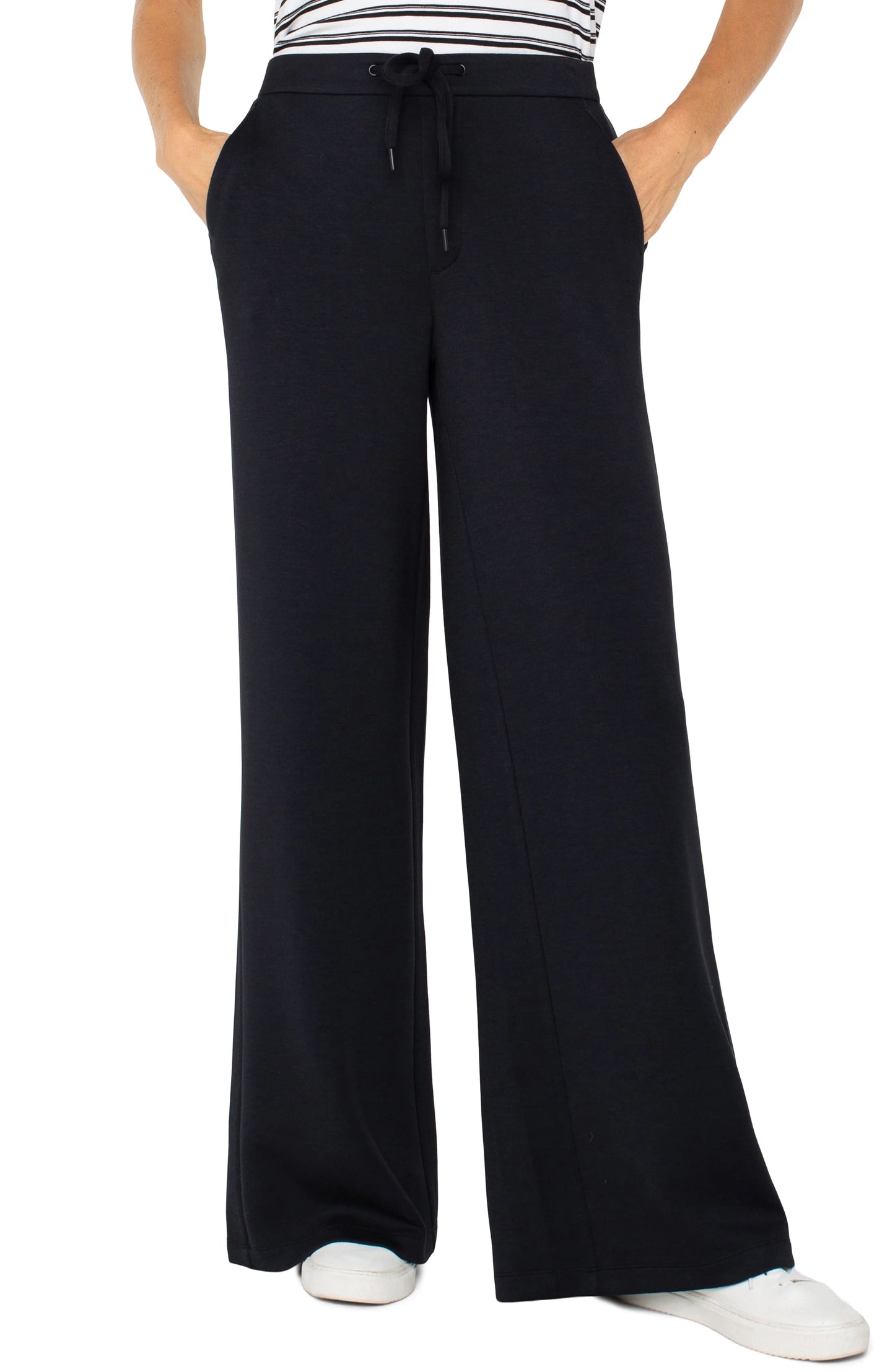 Pull On Wide Leg Trouser. Style LVLM4715C9