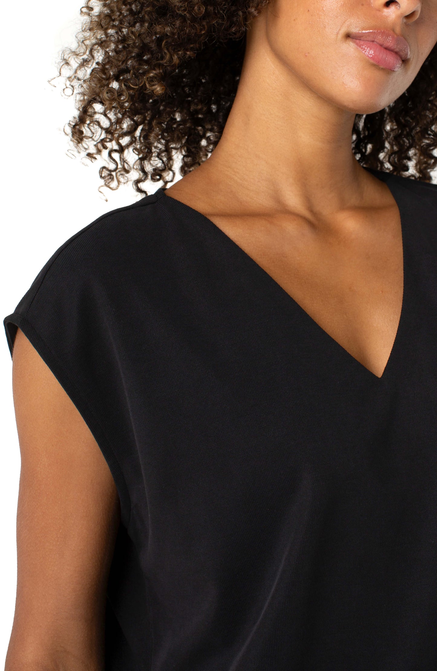 Sleeveless V-Neck Top. Style LVLM8F60C9