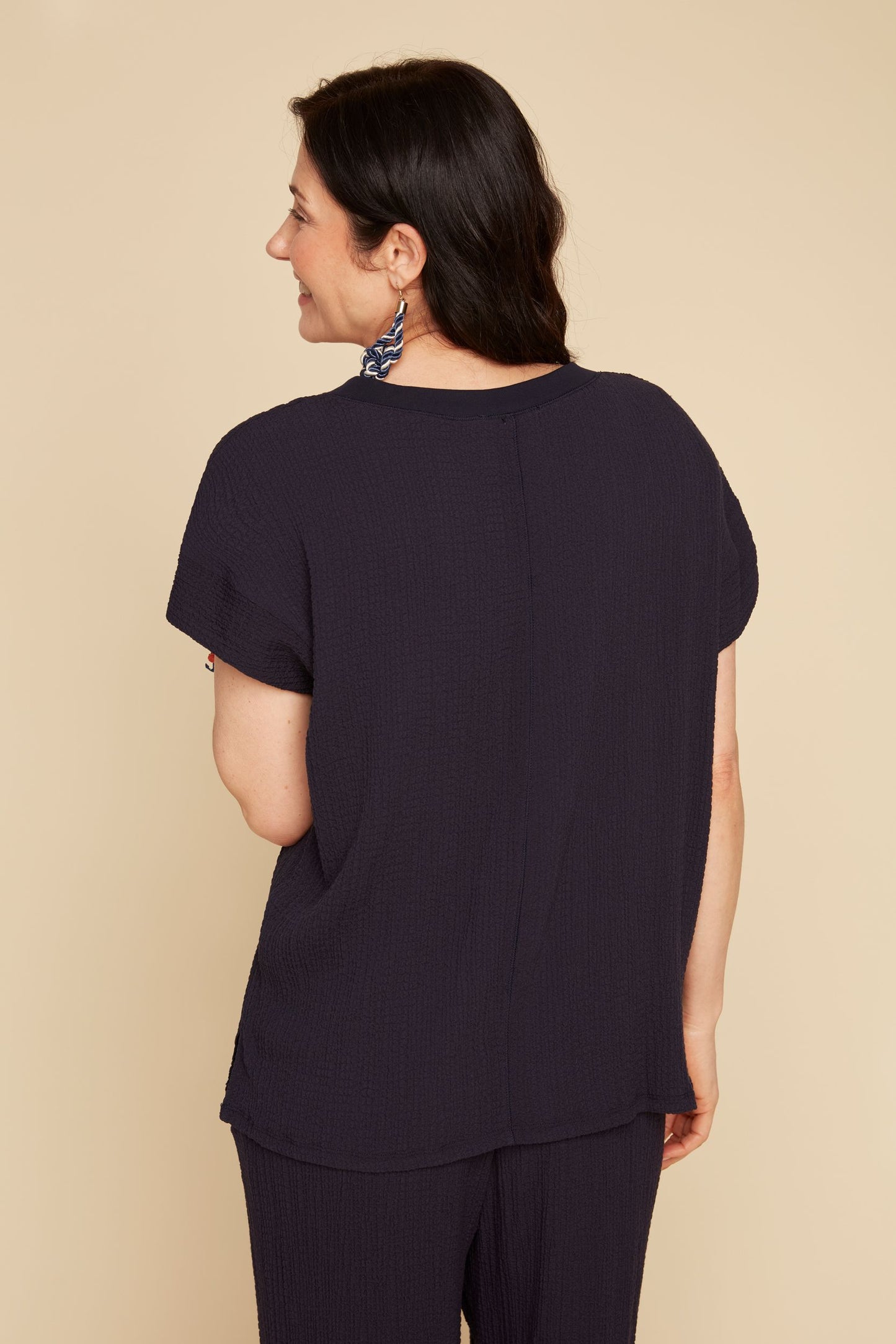 Textured Crepe Stretch Top. Style RENR7790-54K